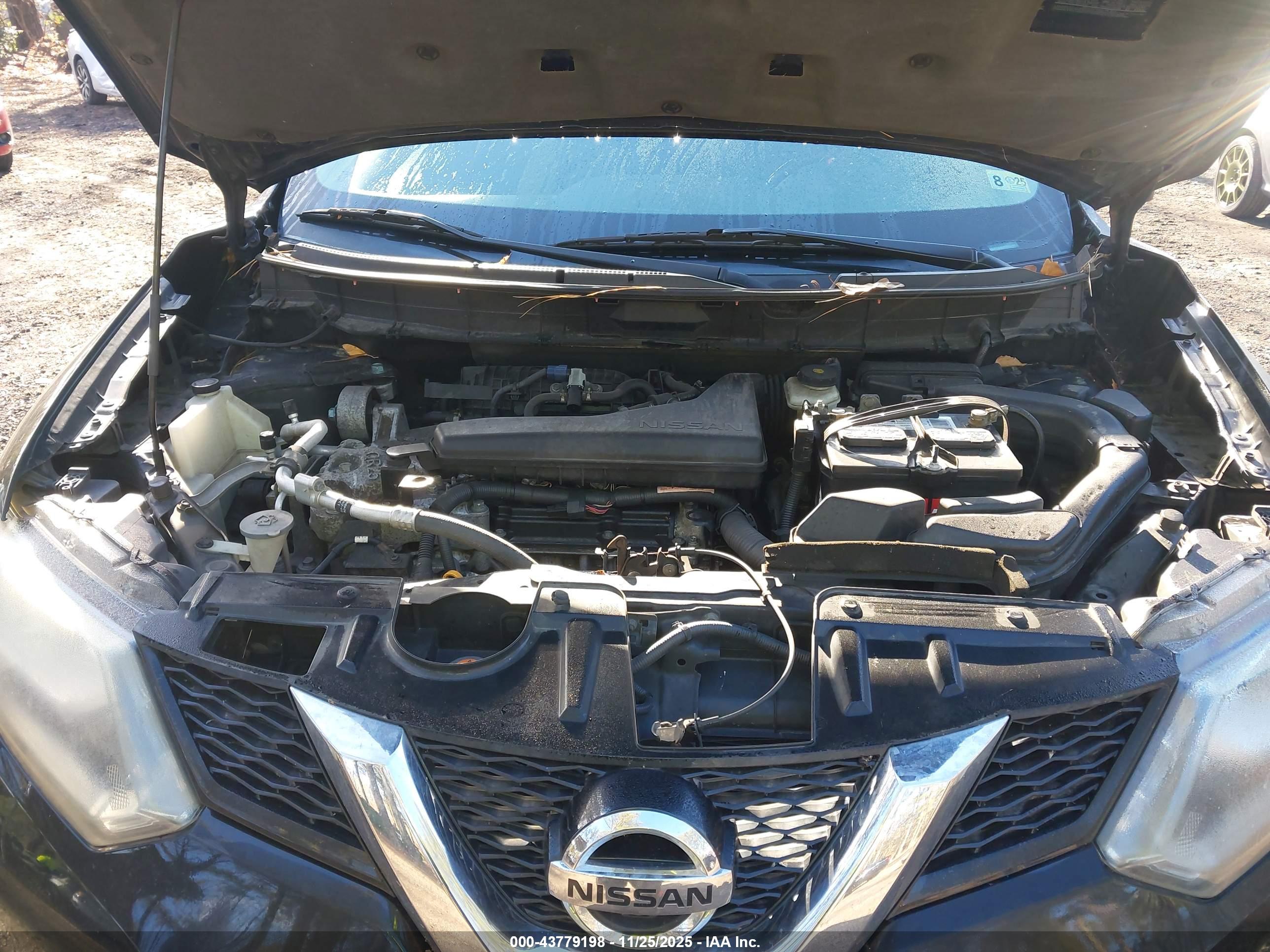 NISSAN ROGUE image 10