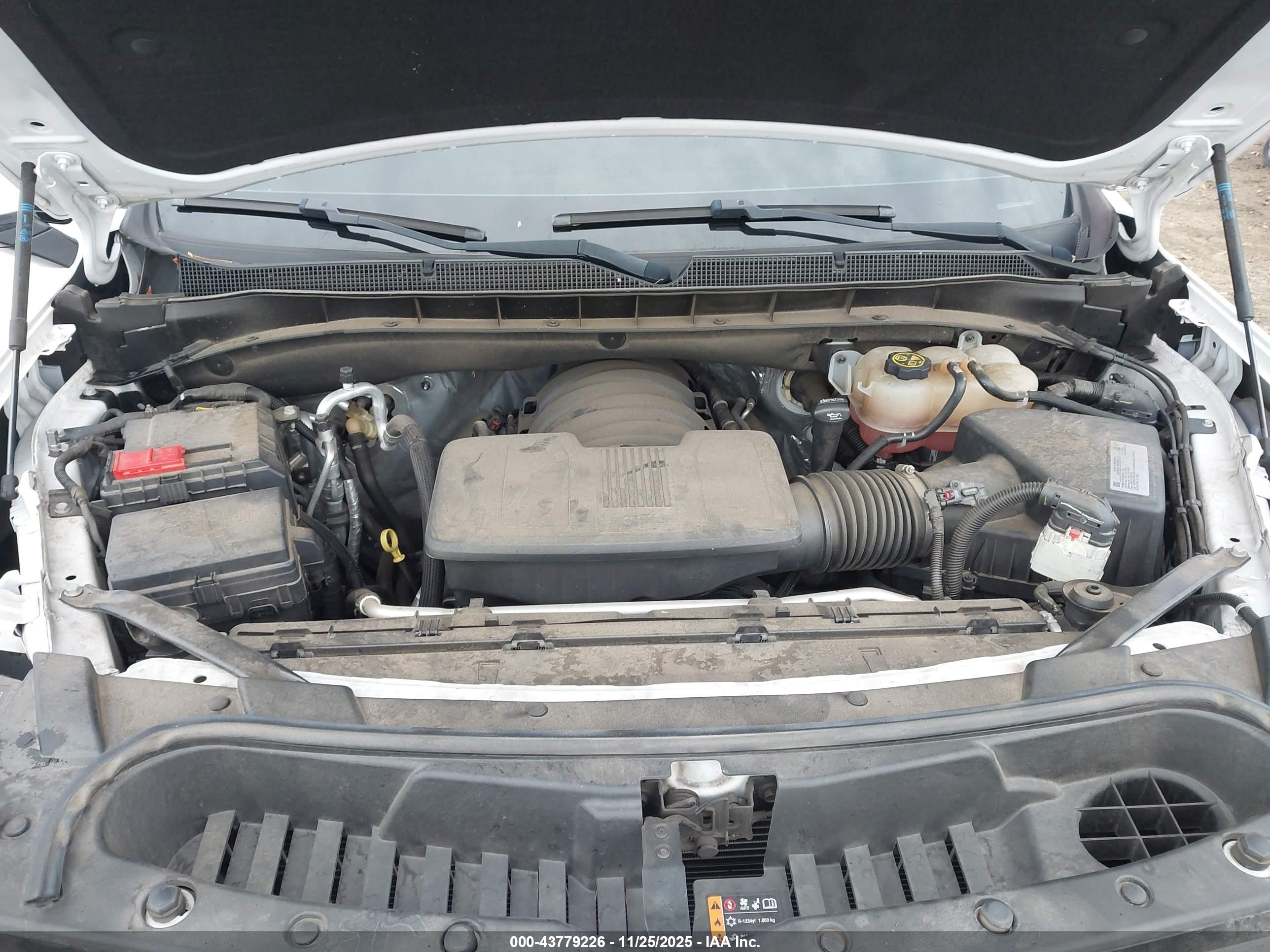 CHEVROLET TAHOE image 10