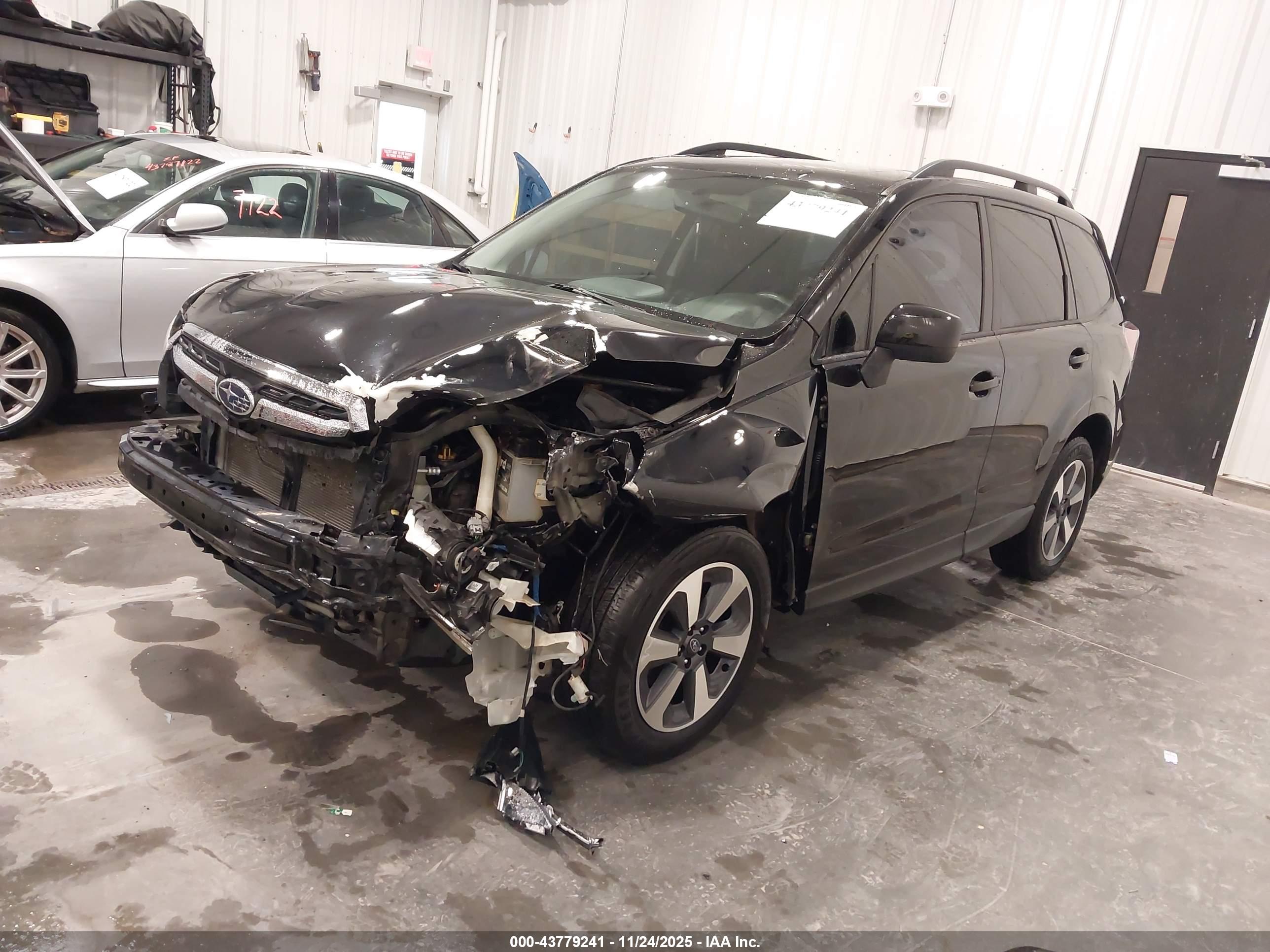 SUBARU FORESTER image 2