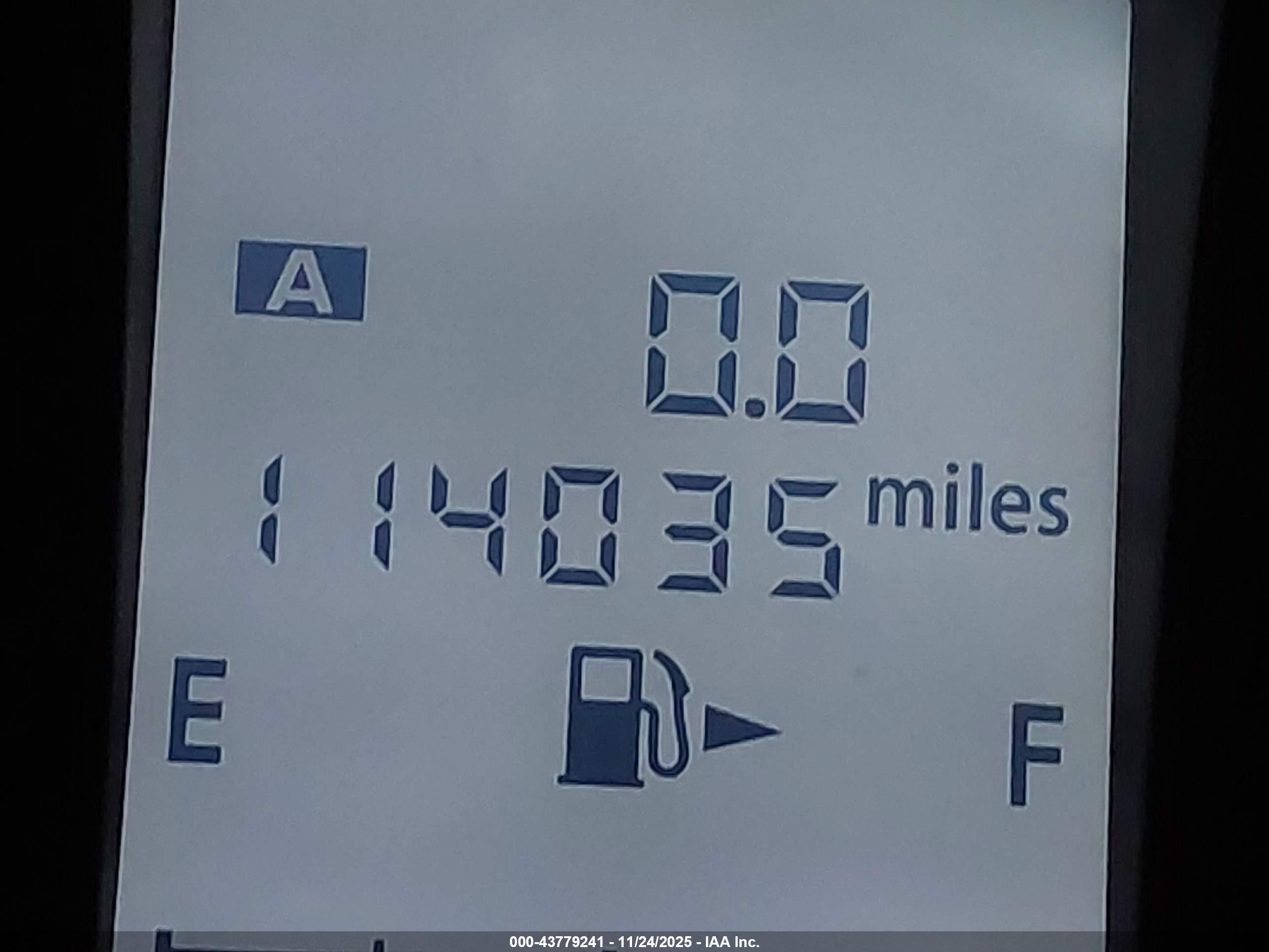 SUBARU FORESTER image 7