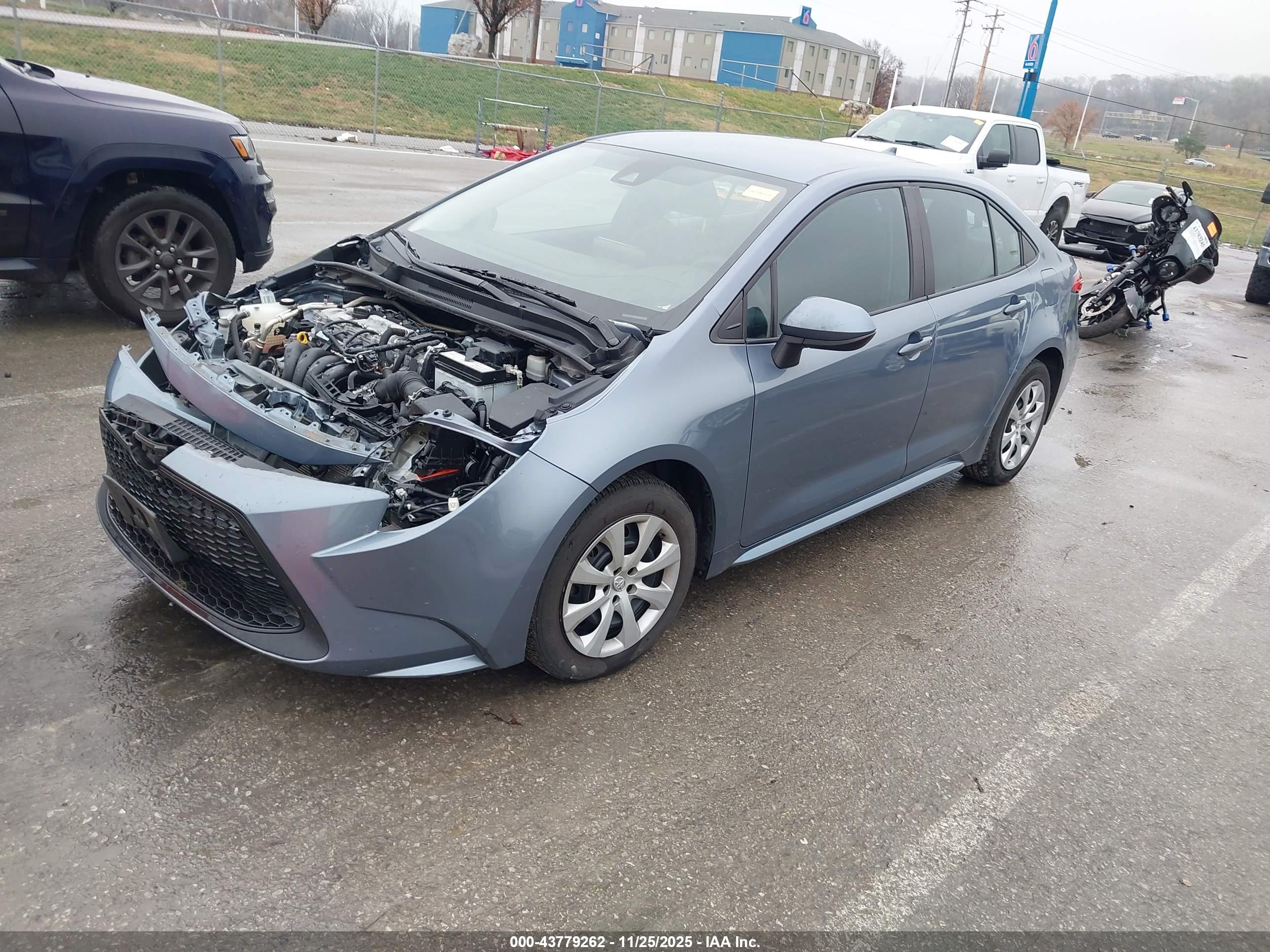 TOYOTA COROLLA image 2