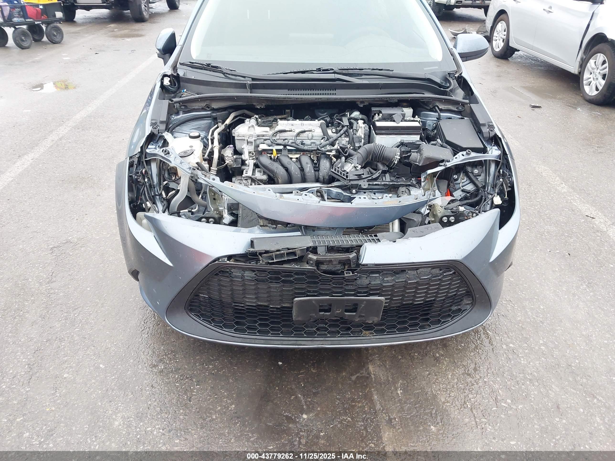 TOYOTA COROLLA image 6