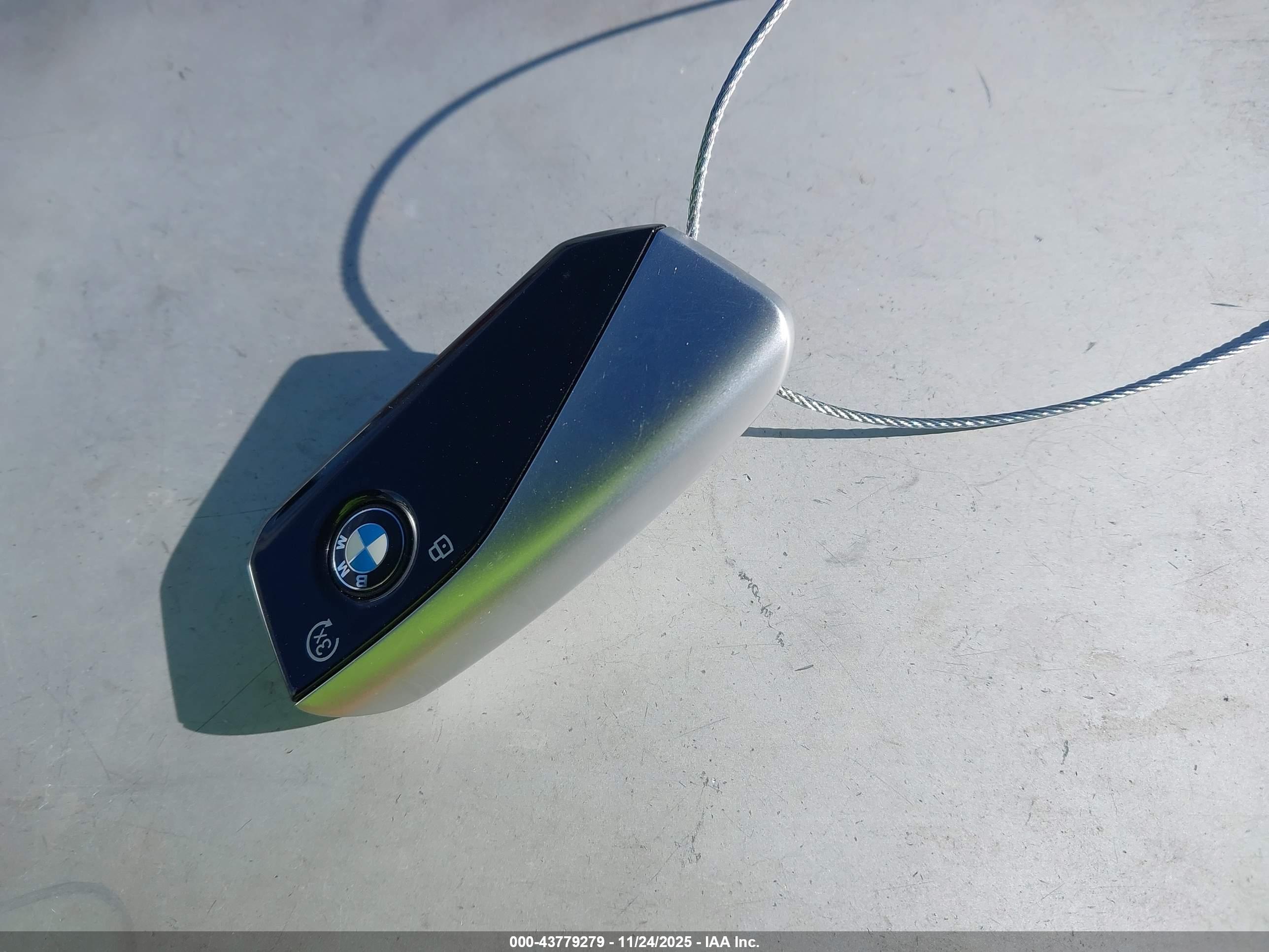 BMW 760I image 11