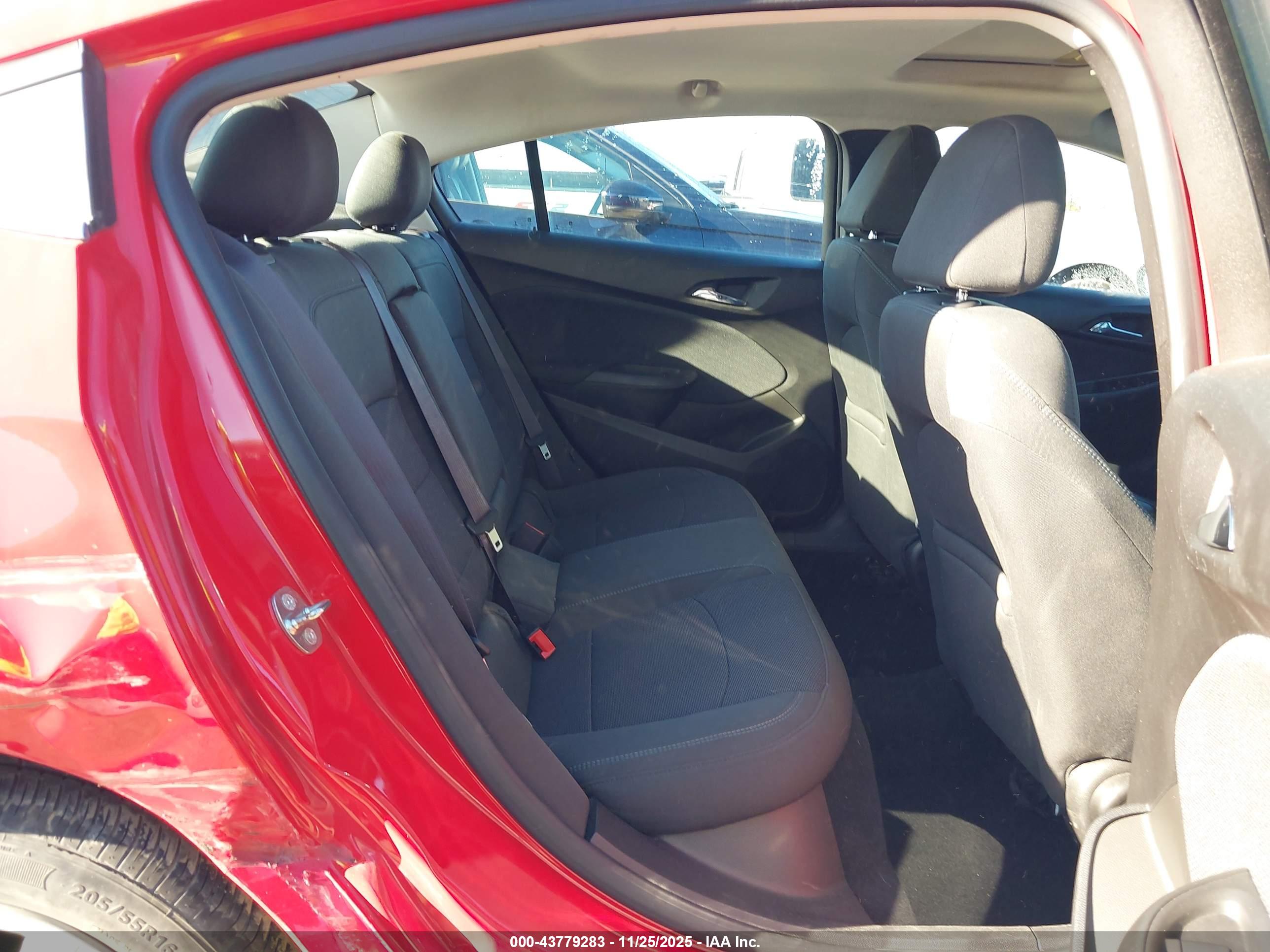 CHEVROLET CRUZE image 8