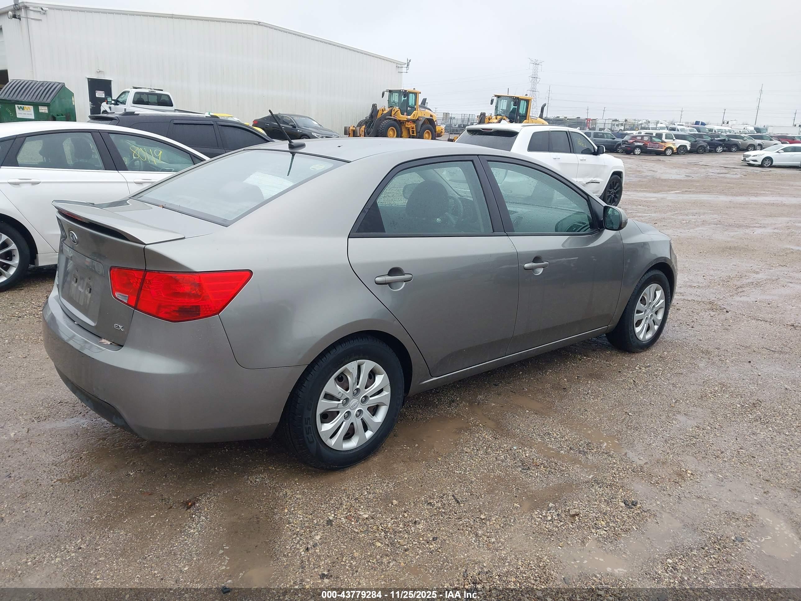 KIA FORTE image 4