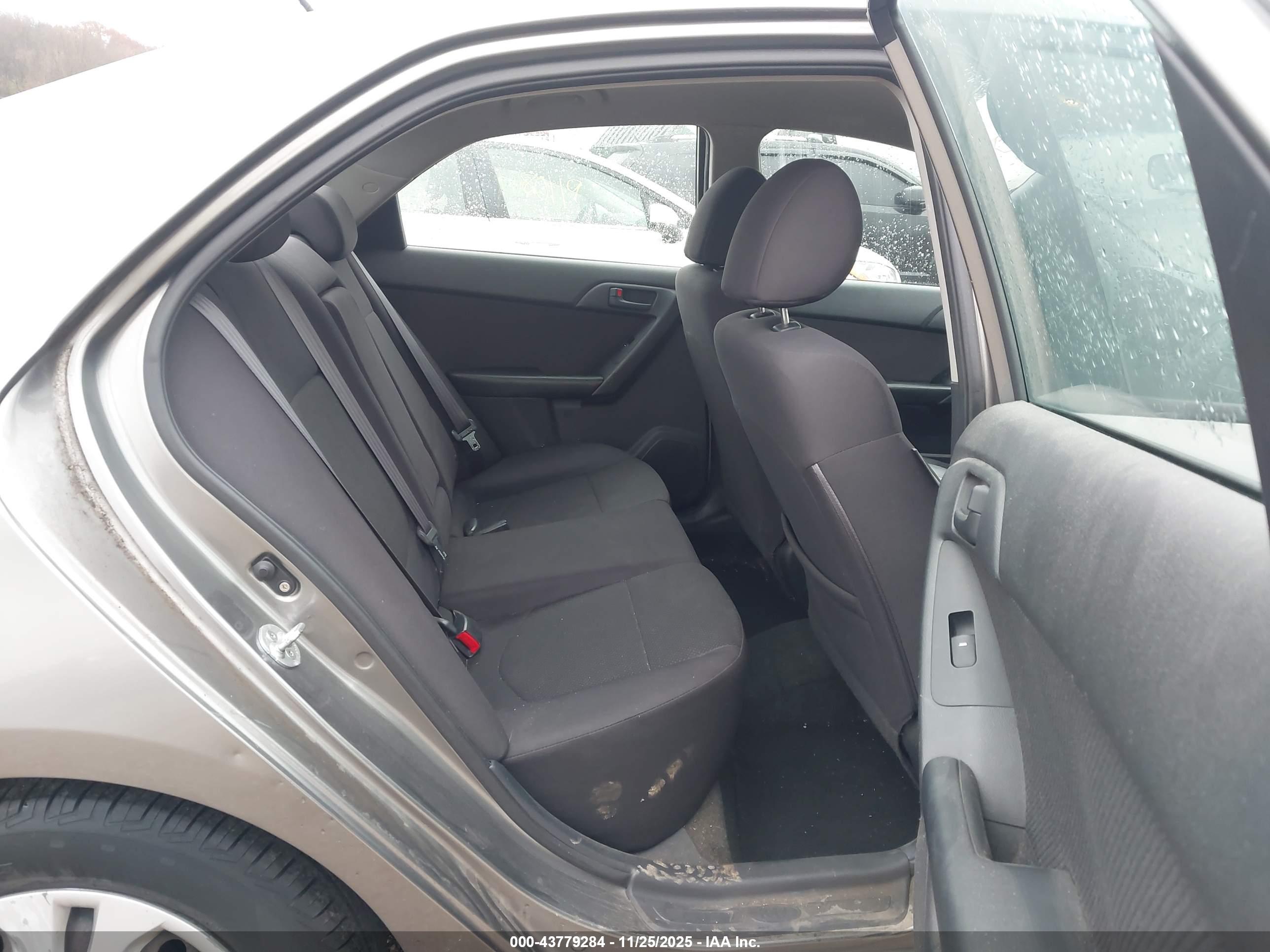 KIA FORTE image 8
