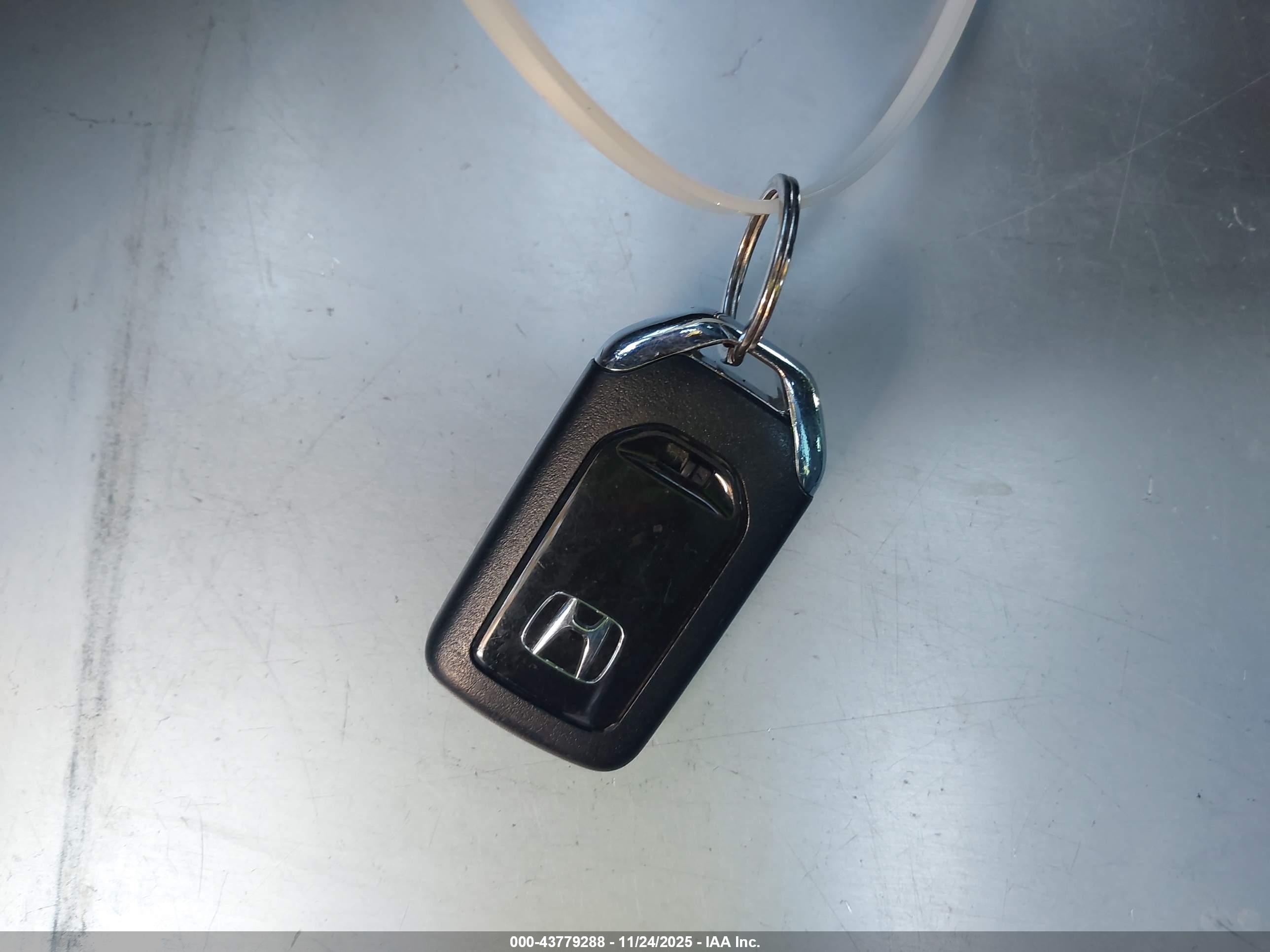 HONDA ACCORD image 11