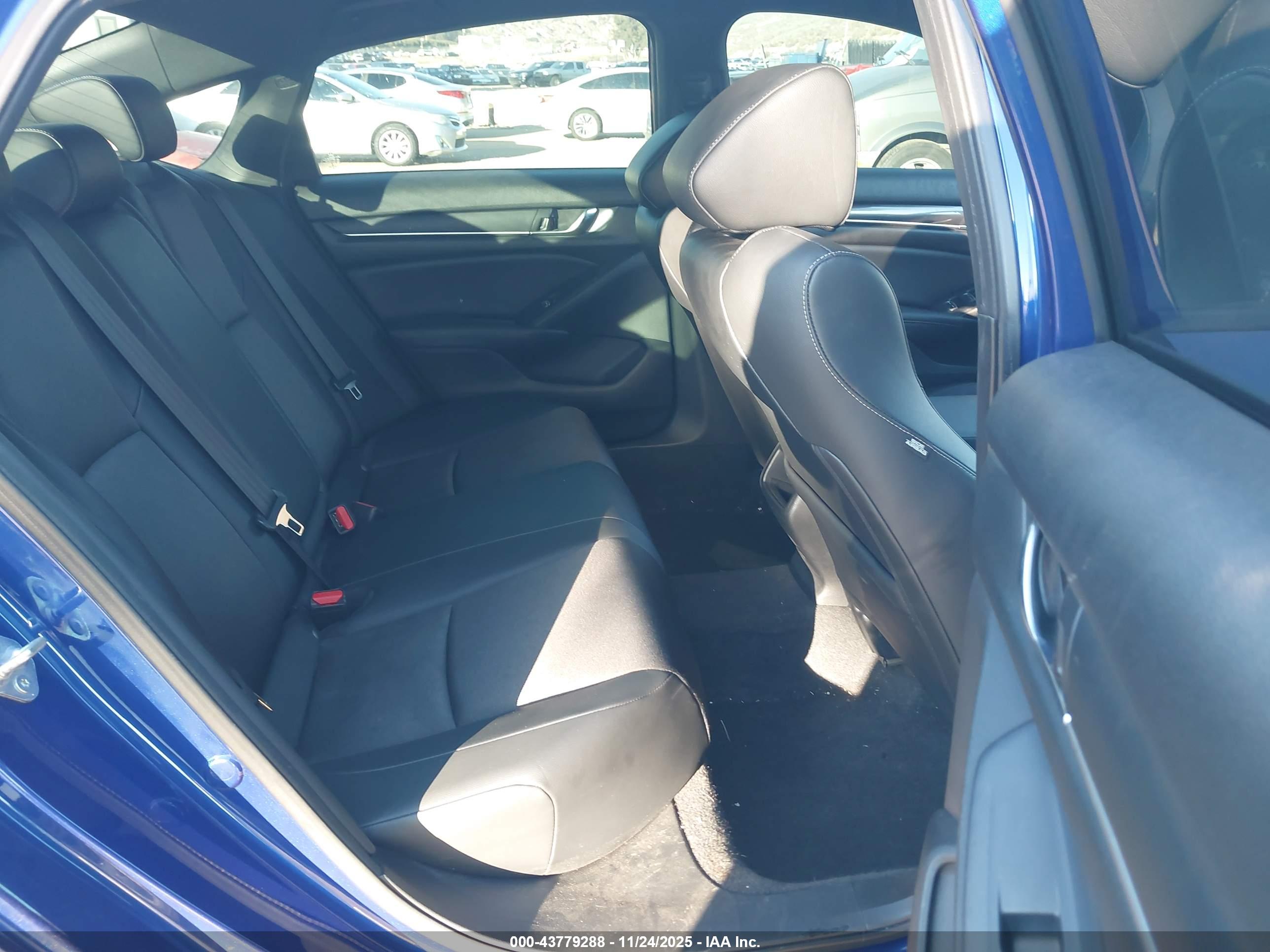 HONDA ACCORD image 8