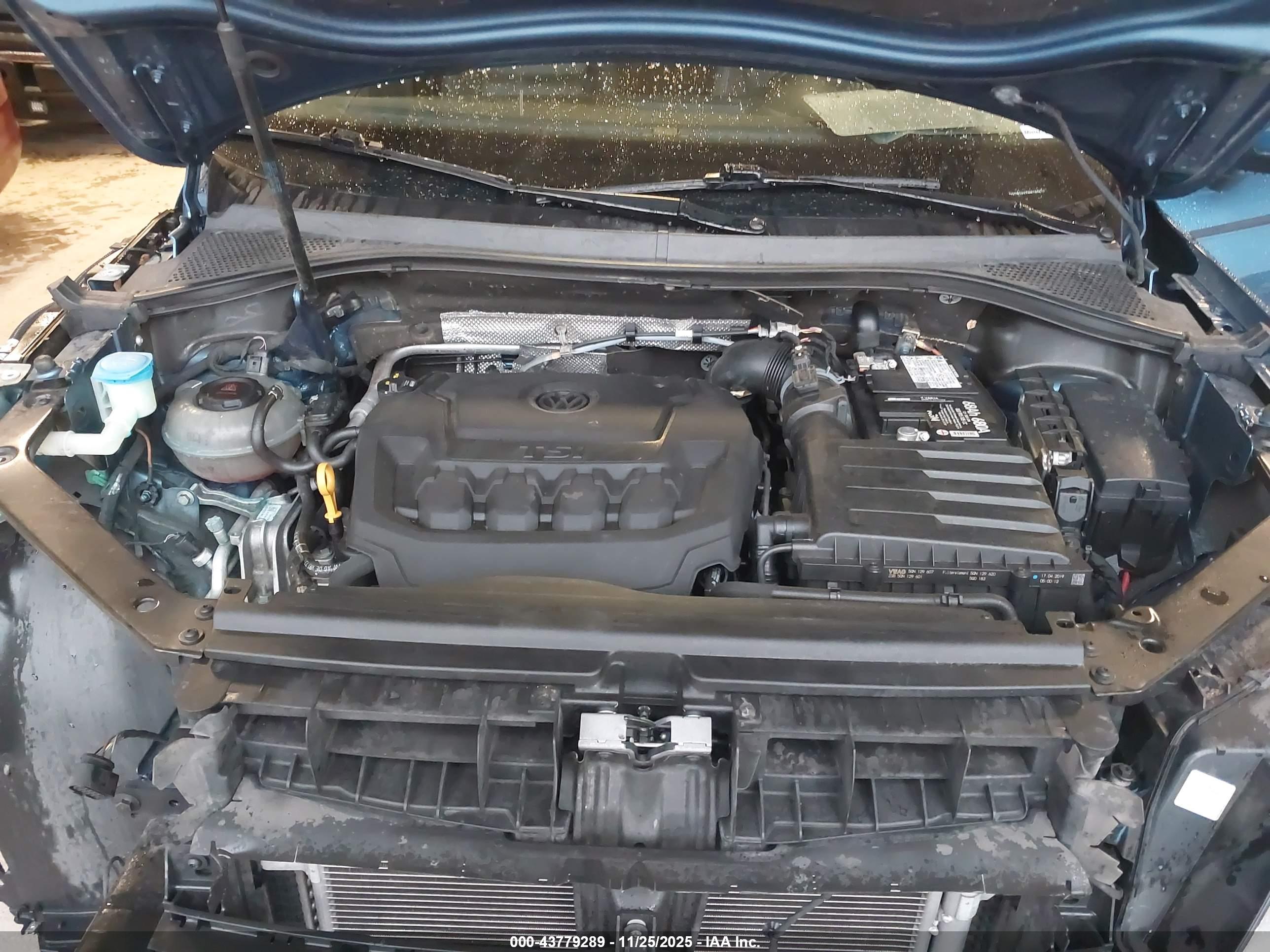 VOLKSWAGEN TIGUAN image 10