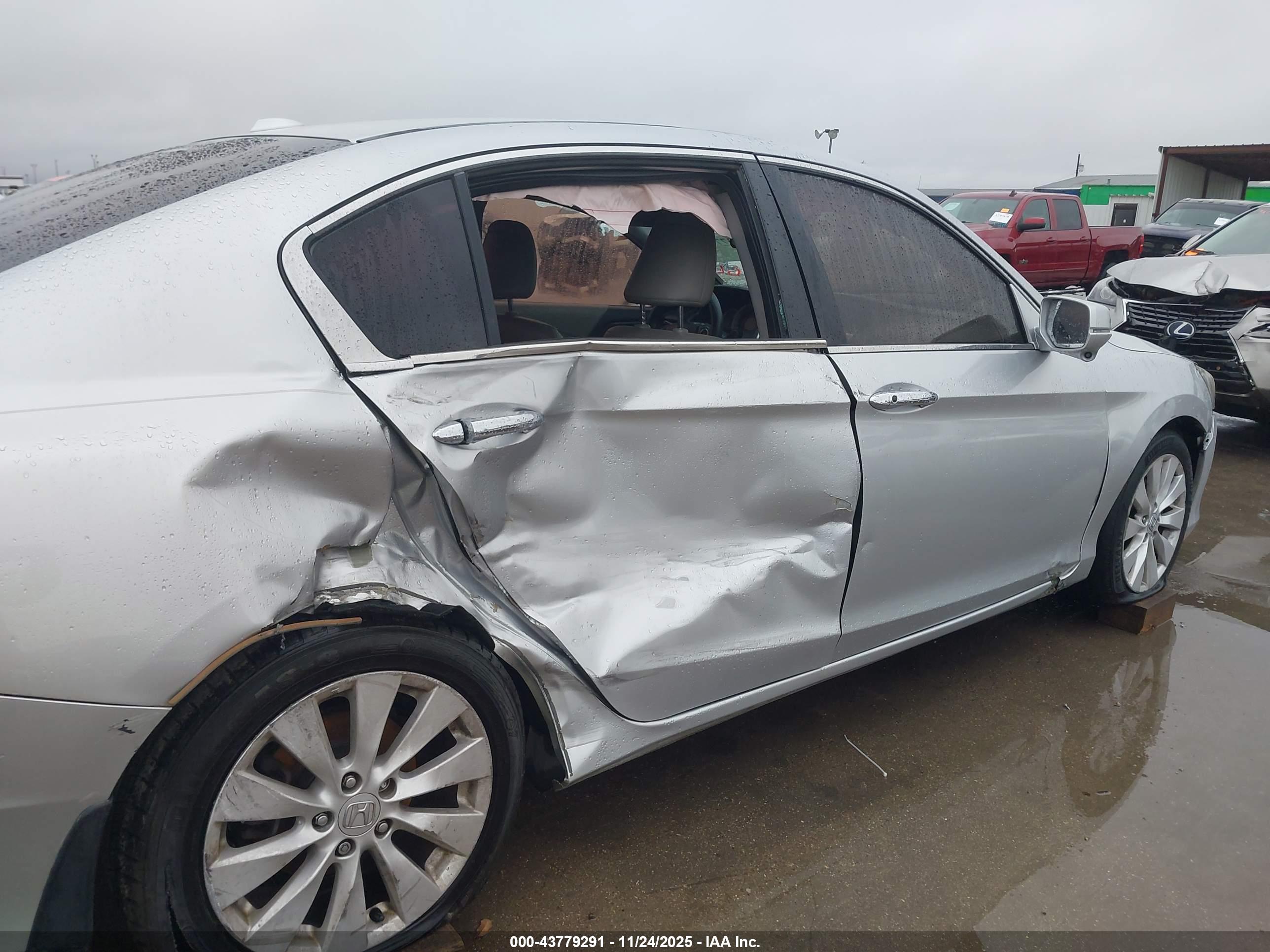 HONDA ACCORD image 6