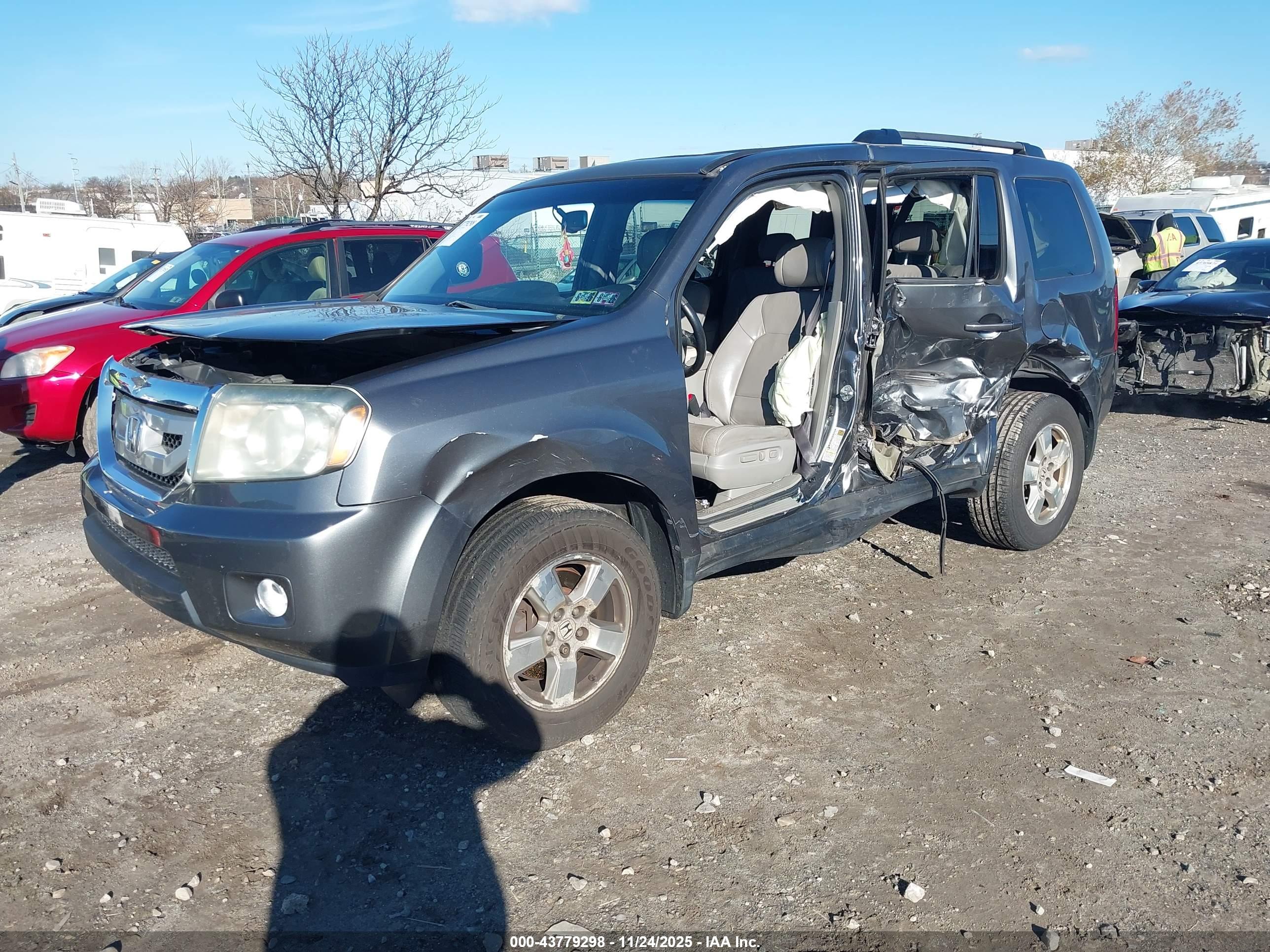 HONDA PILOT image 2