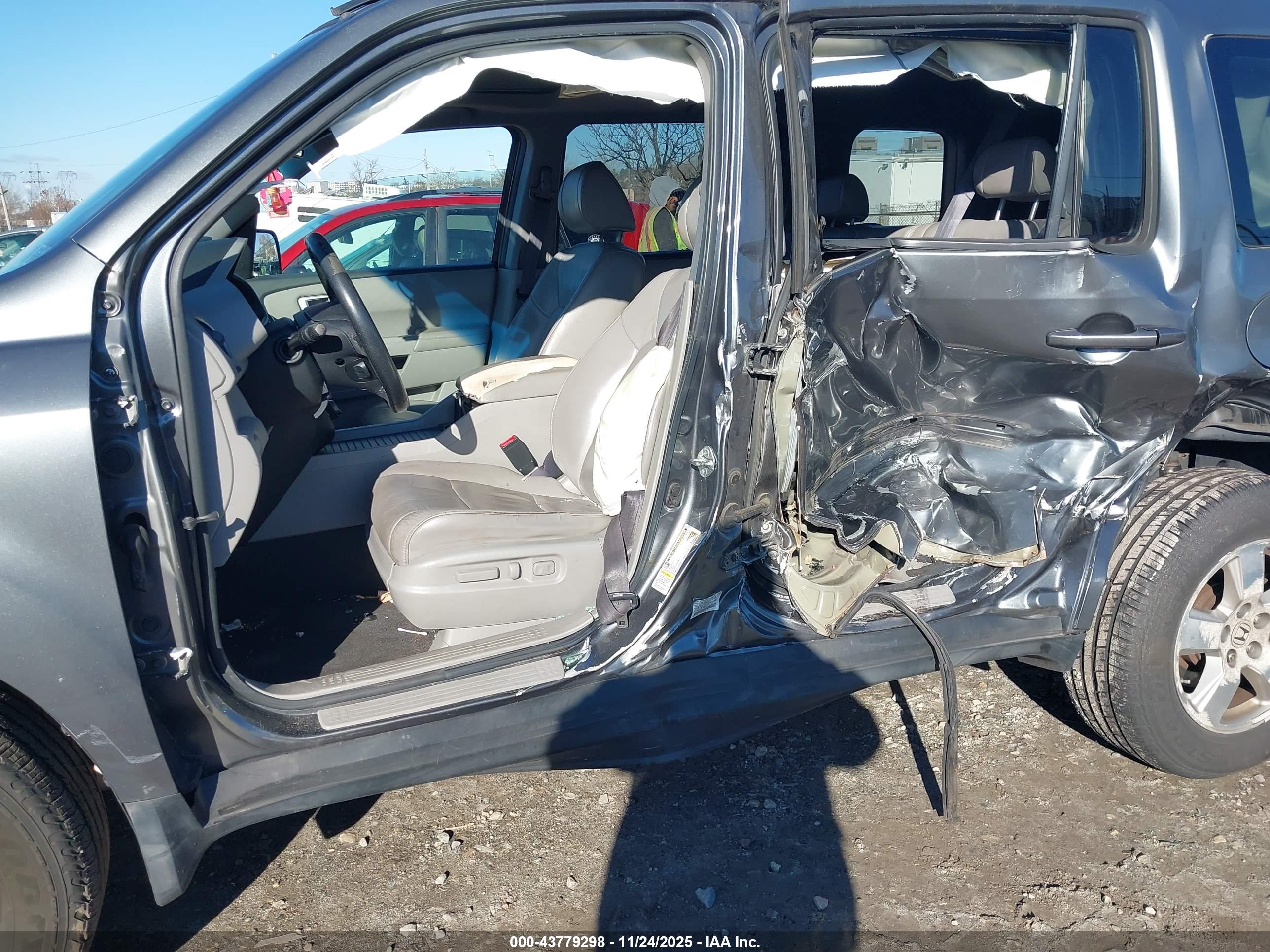 HONDA PILOT image 6