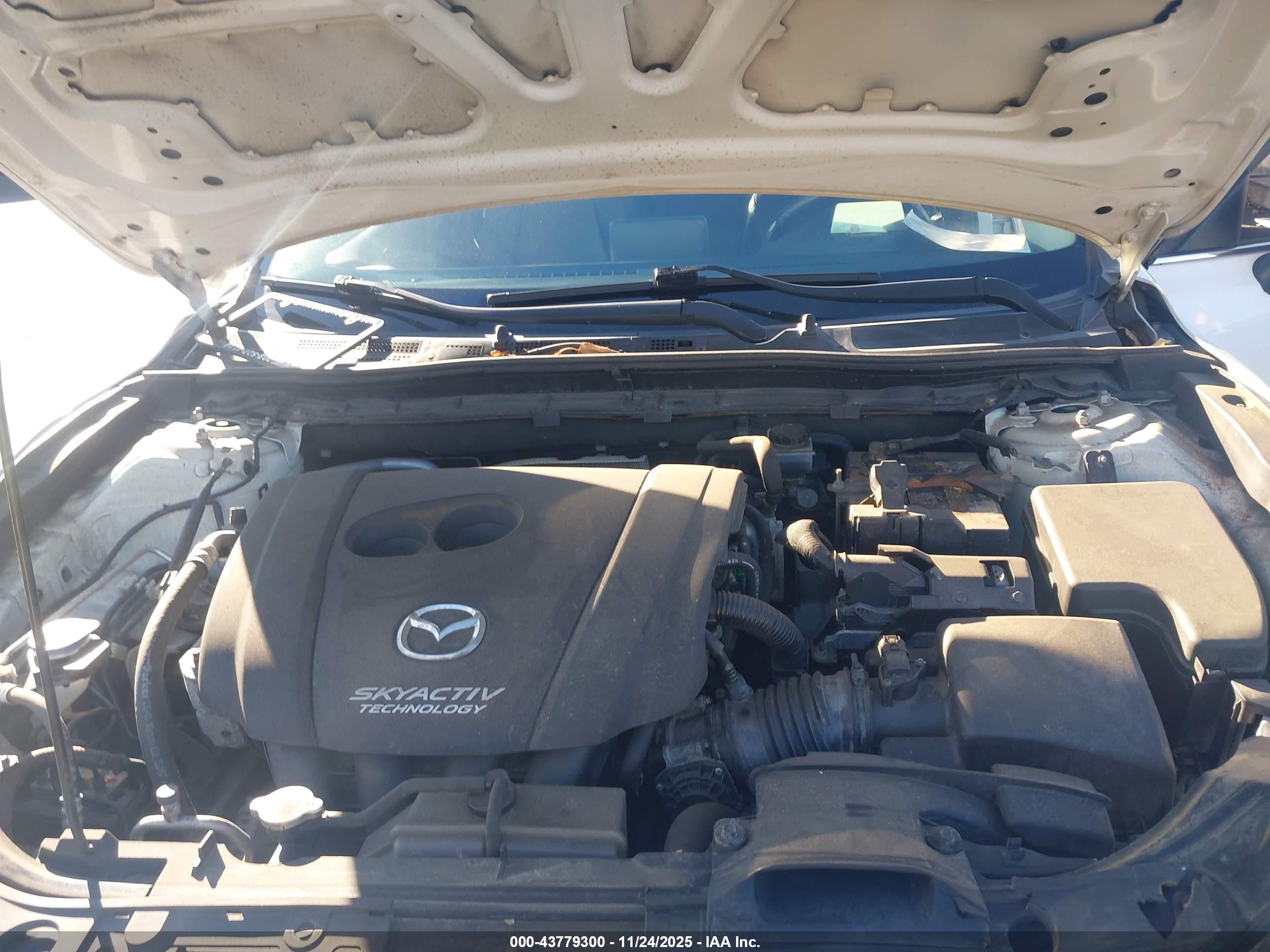 MAZDA MAZDA3 image 10