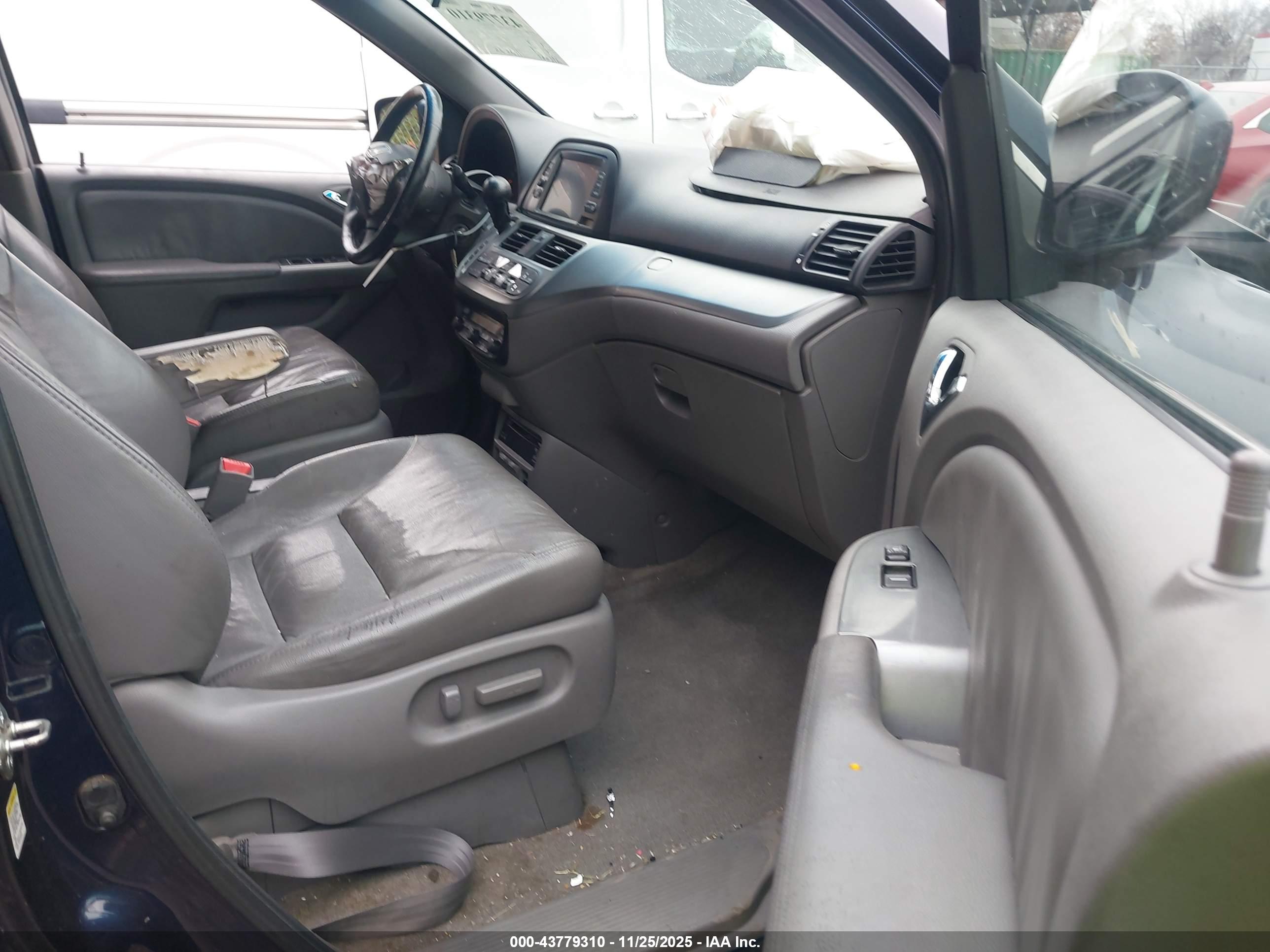 HONDA ODYSSEY image 5