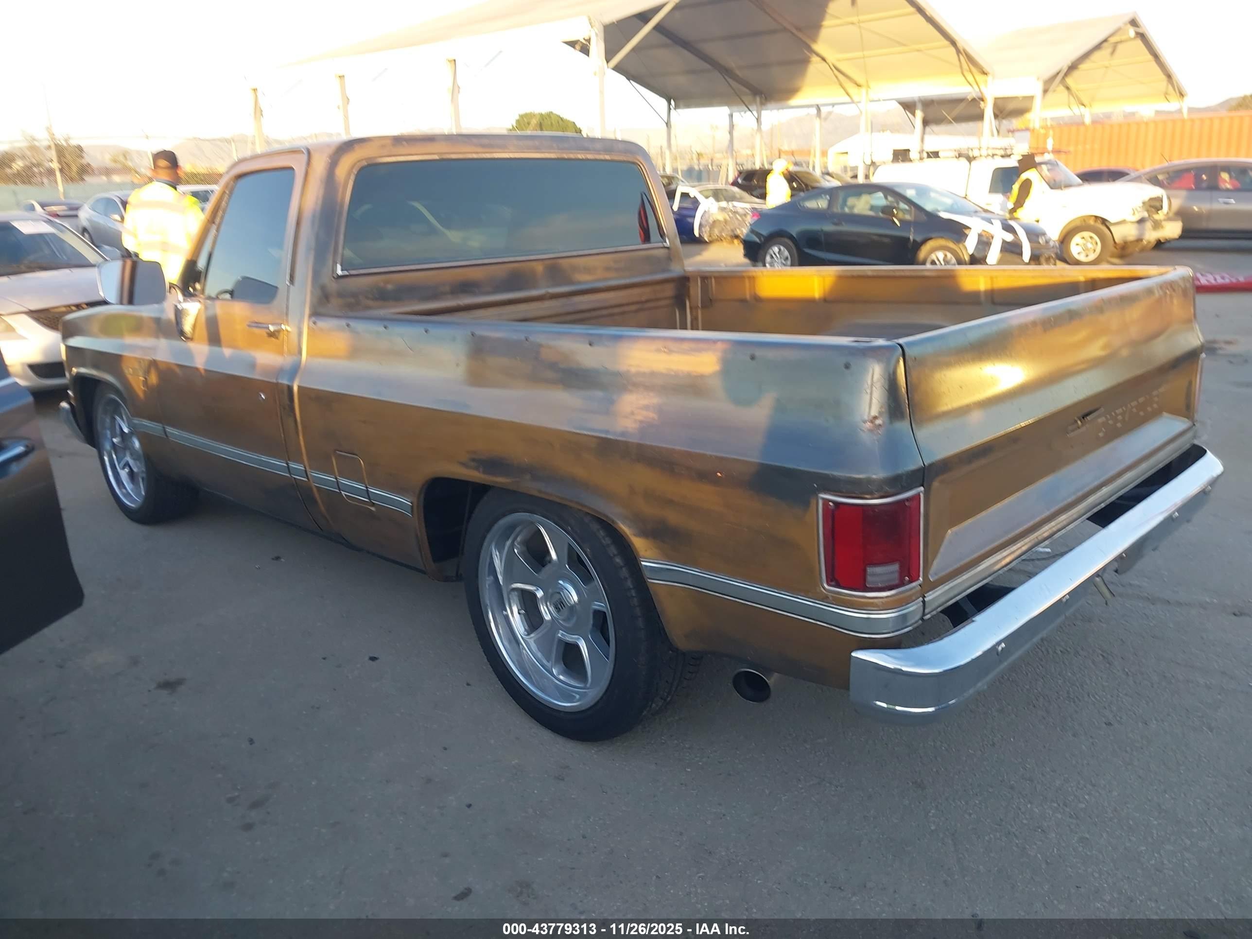 CHEVROLET C10 image 3