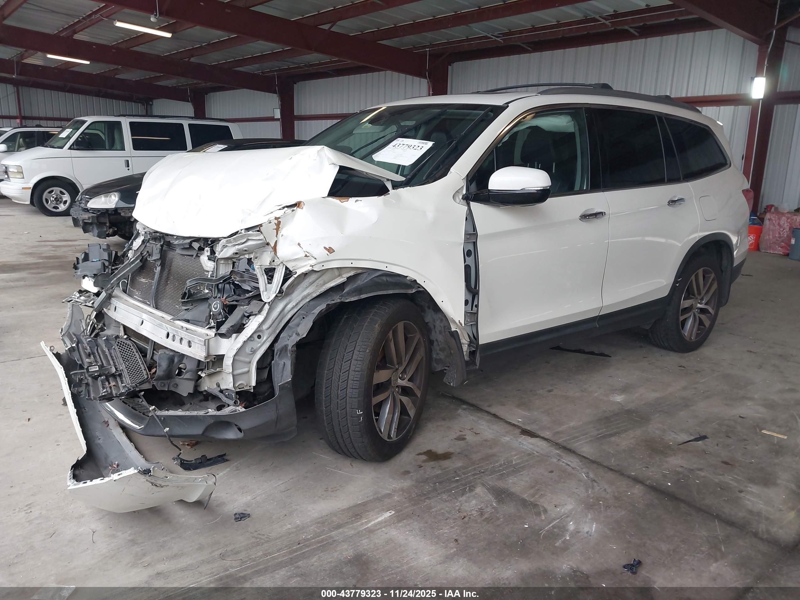 HONDA PILOT image 2