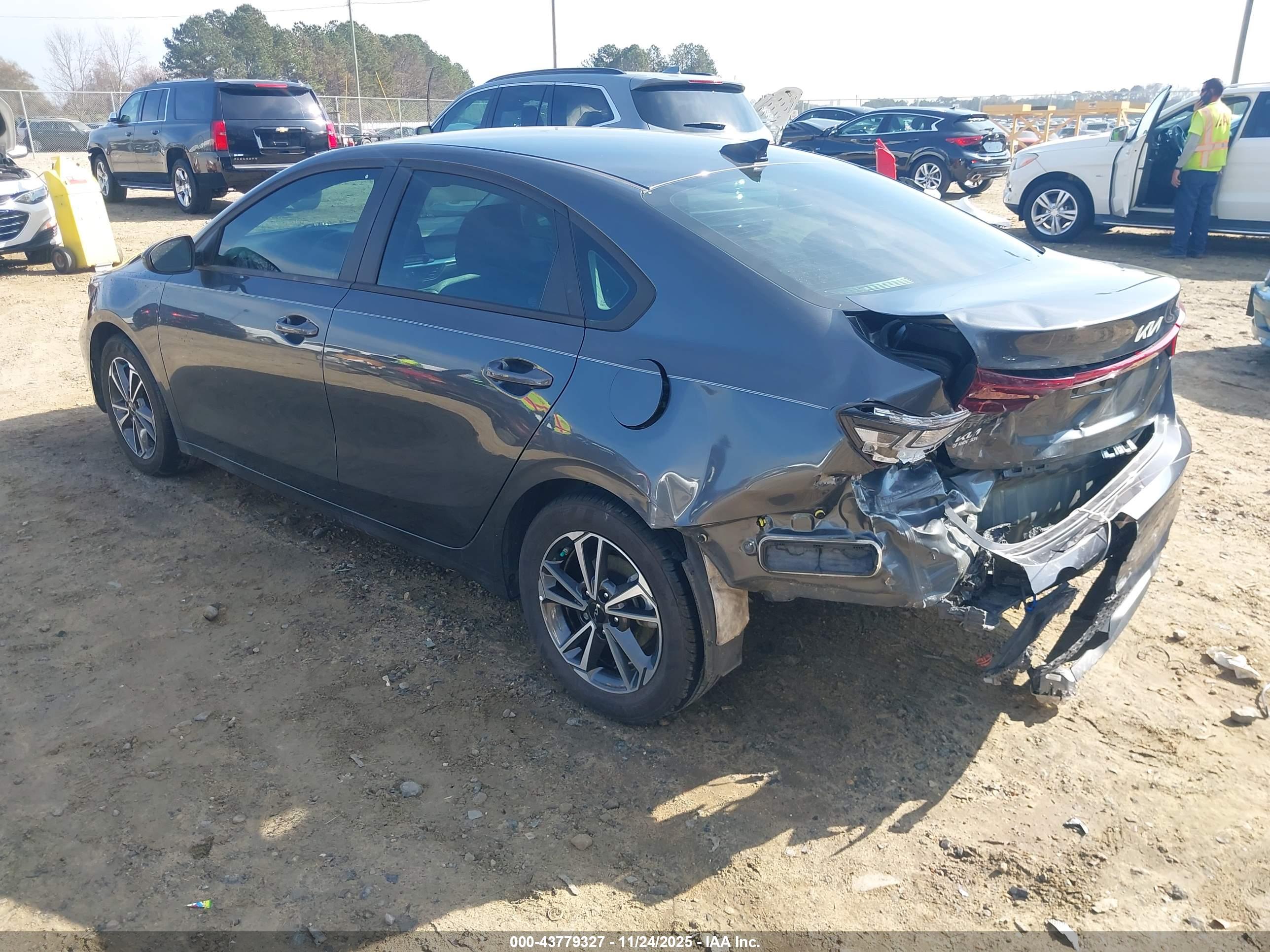 KIA FORTE image 3