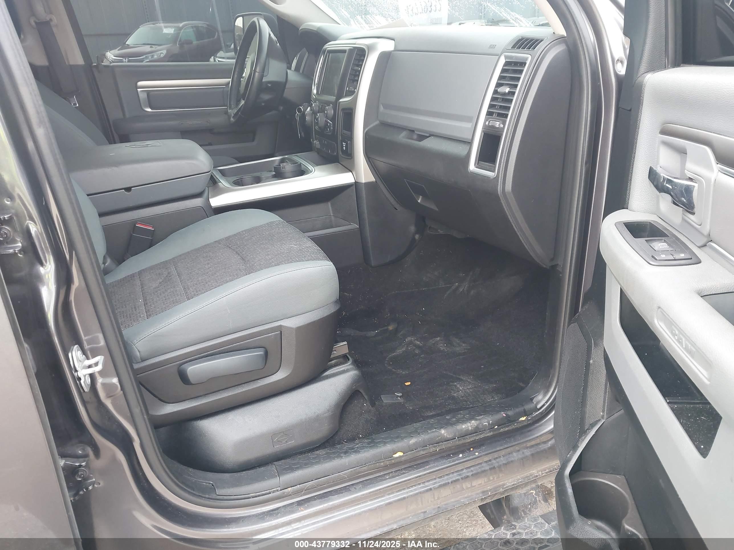 RAM 1500 image 5