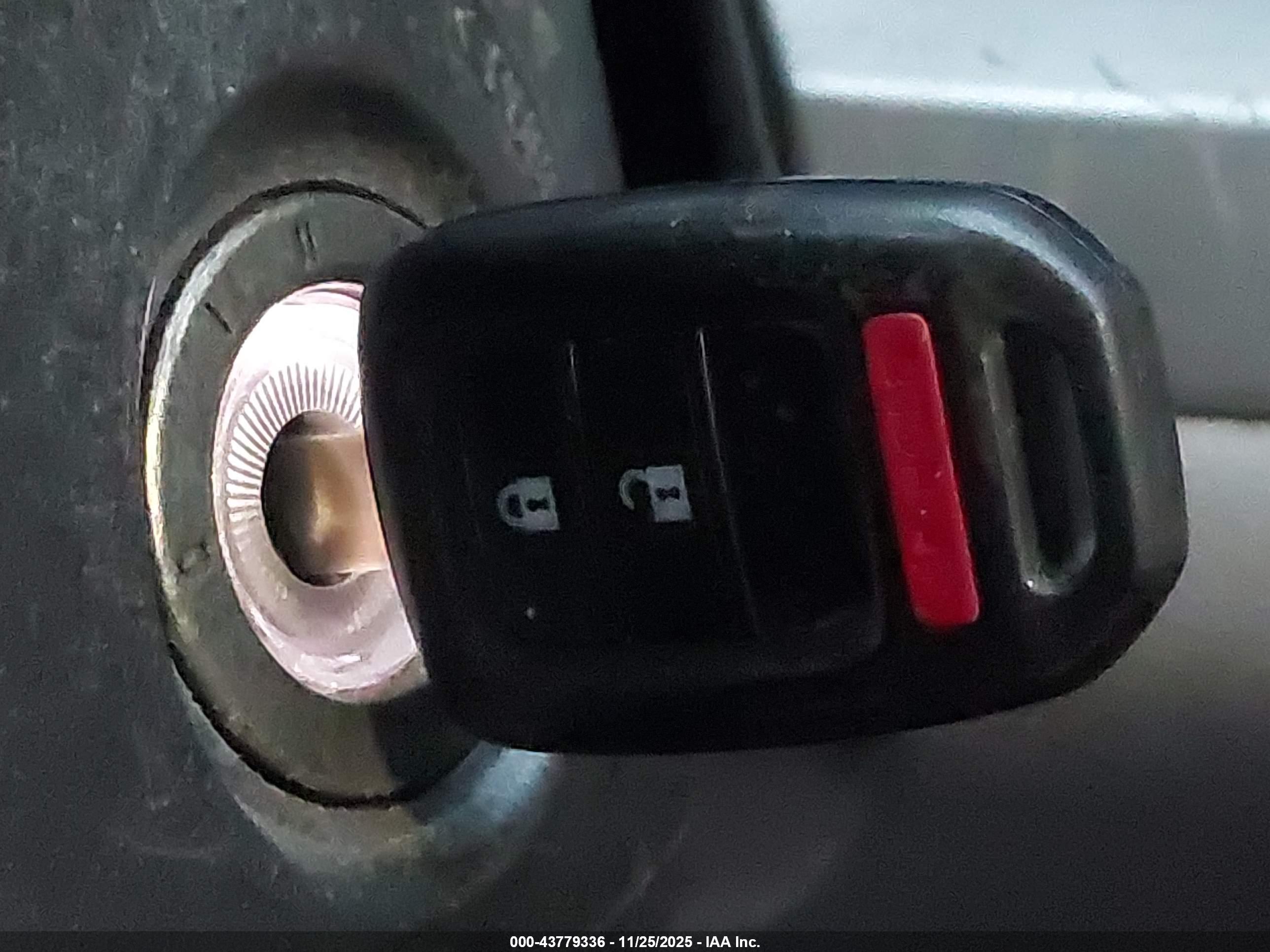 HONDA CR-V image 11