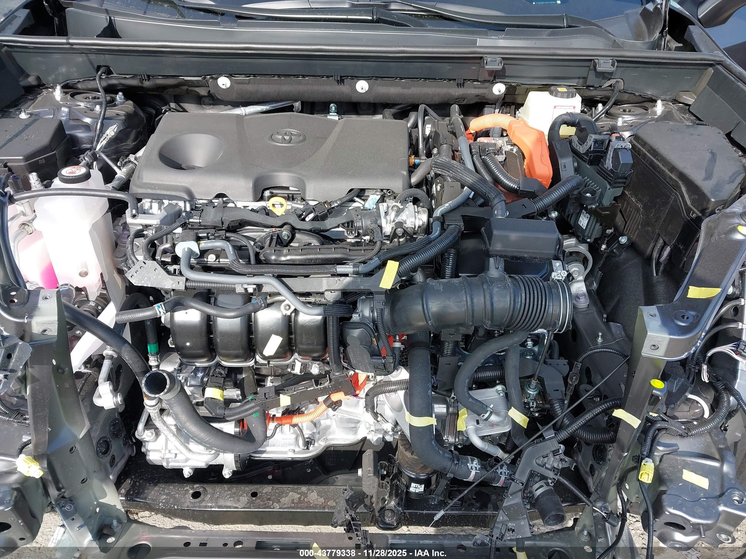 TOYOTA RAV4 image 10