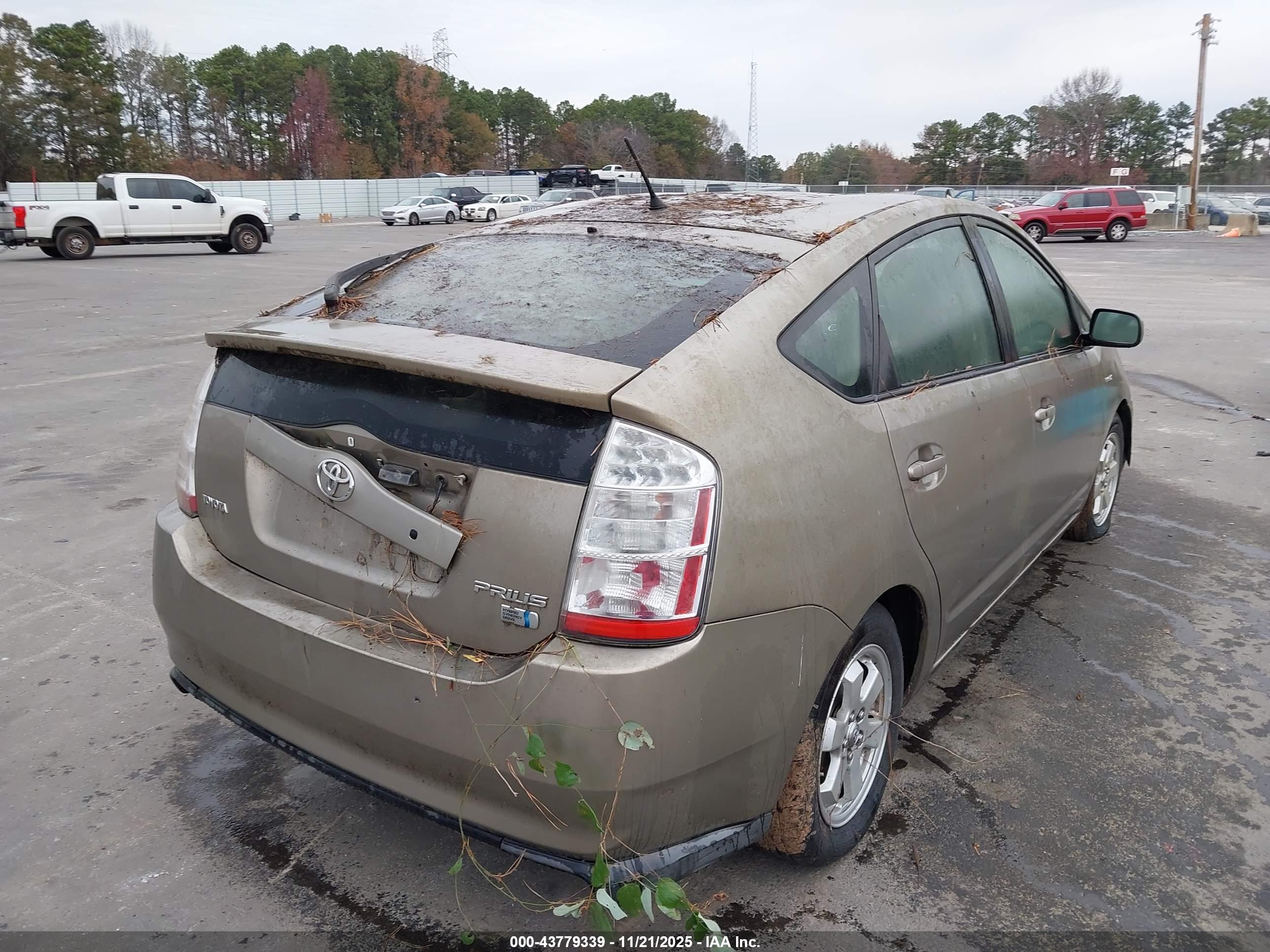 TOYOTA PRIUS image 4