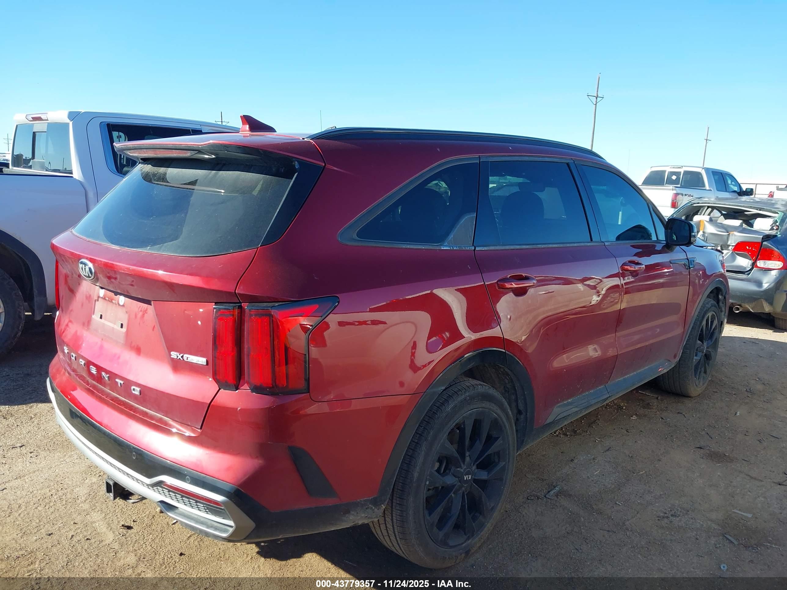 KIA SORENTO image 4