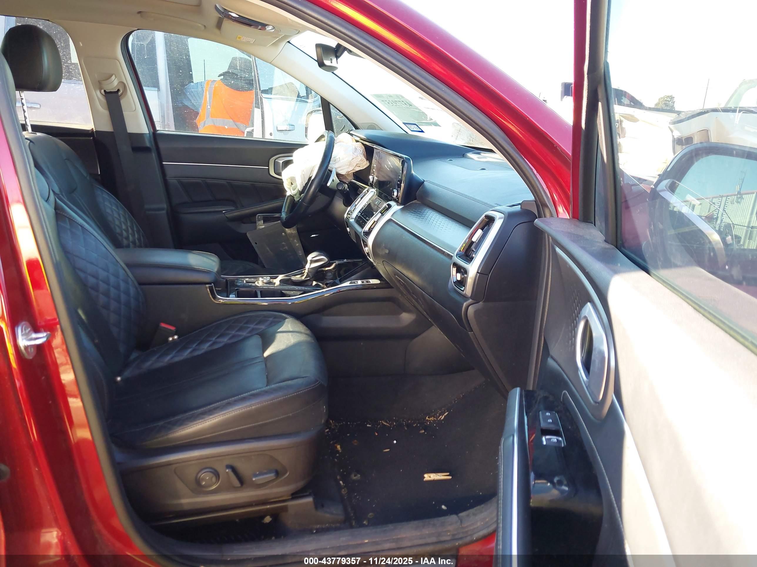 KIA SORENTO image 5