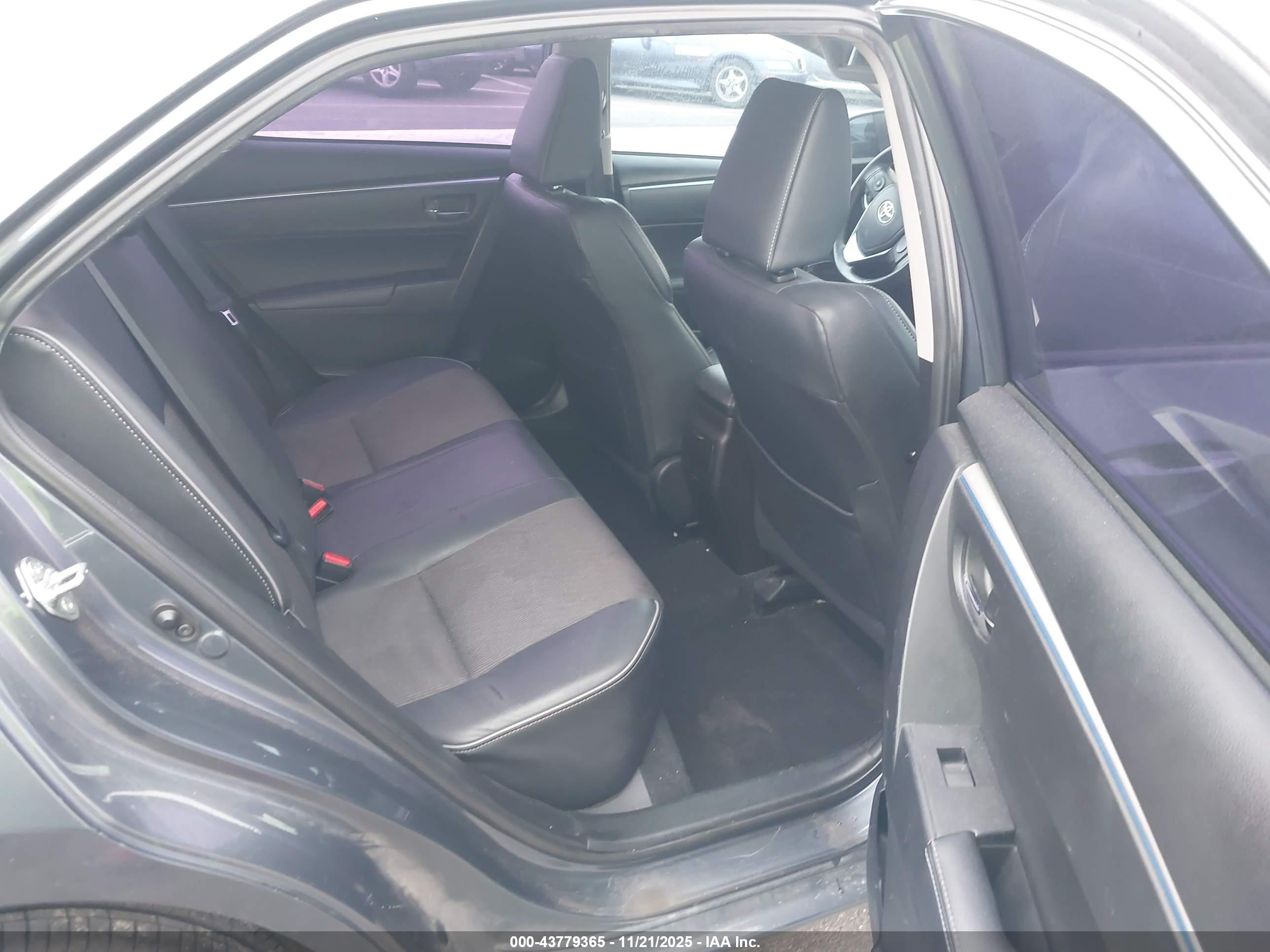 TOYOTA COROLLA image 8