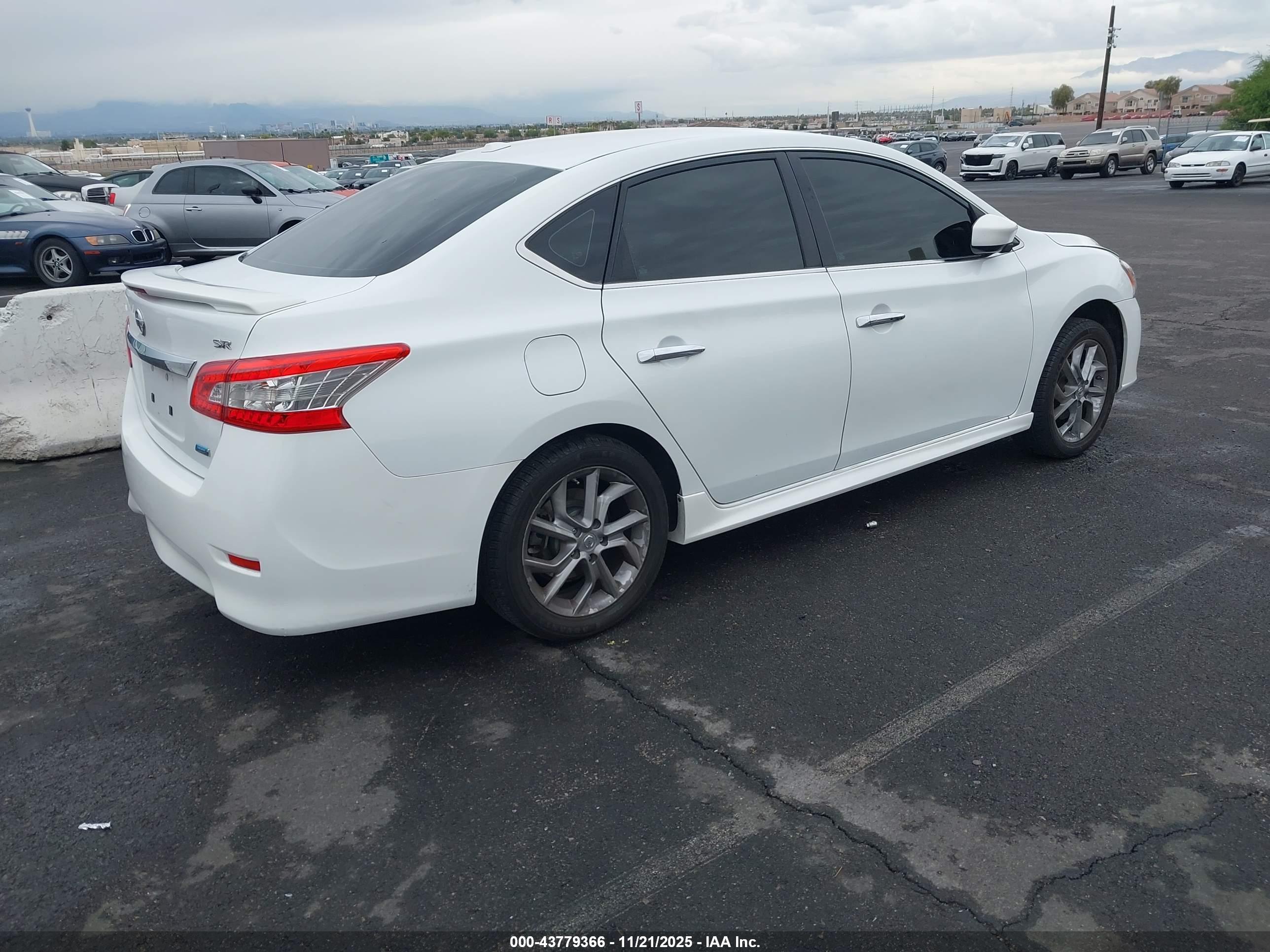 NISSAN SENTRA image 4
