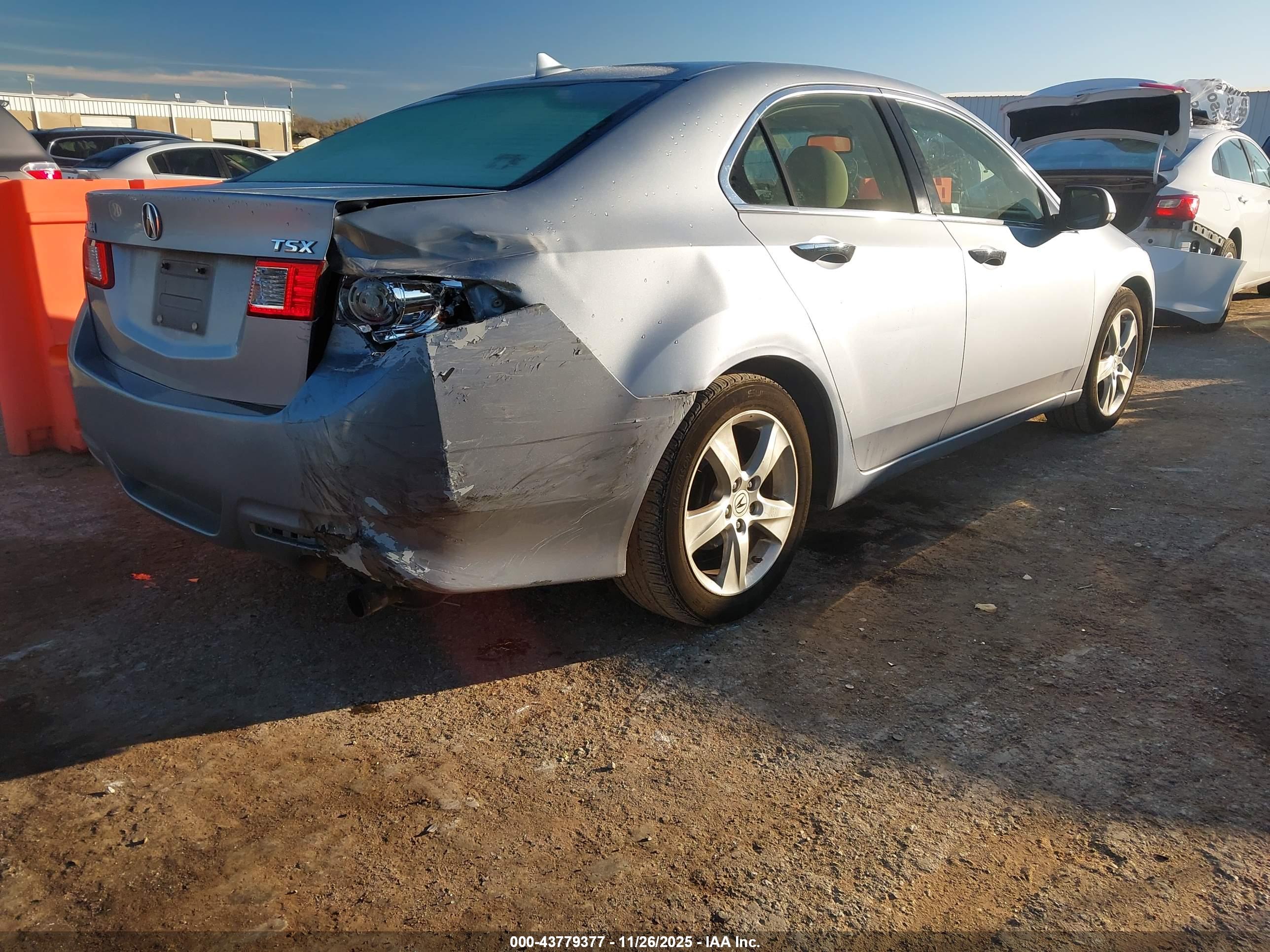 ACURA TSX image 4