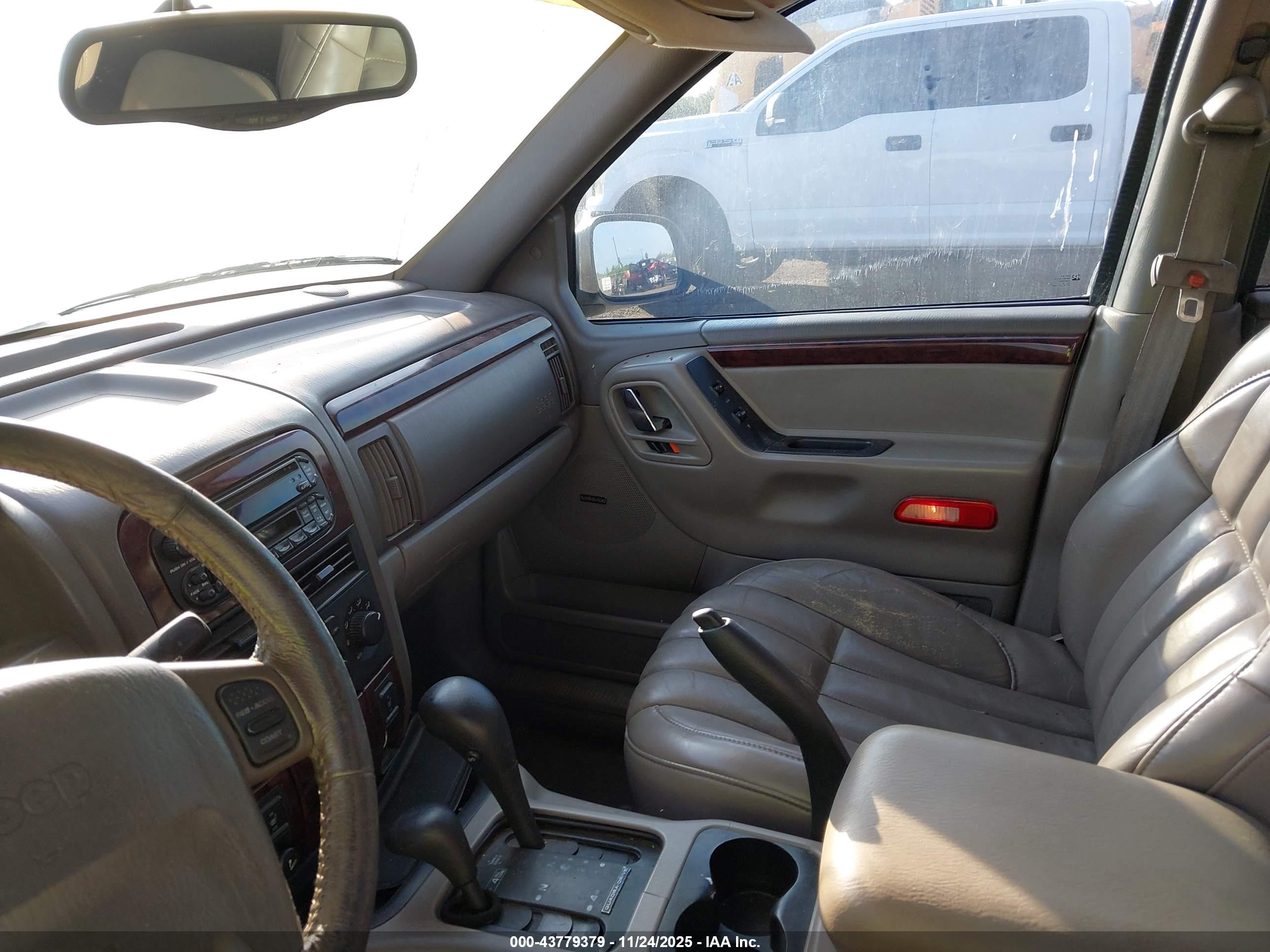 JEEP GRAND image 5