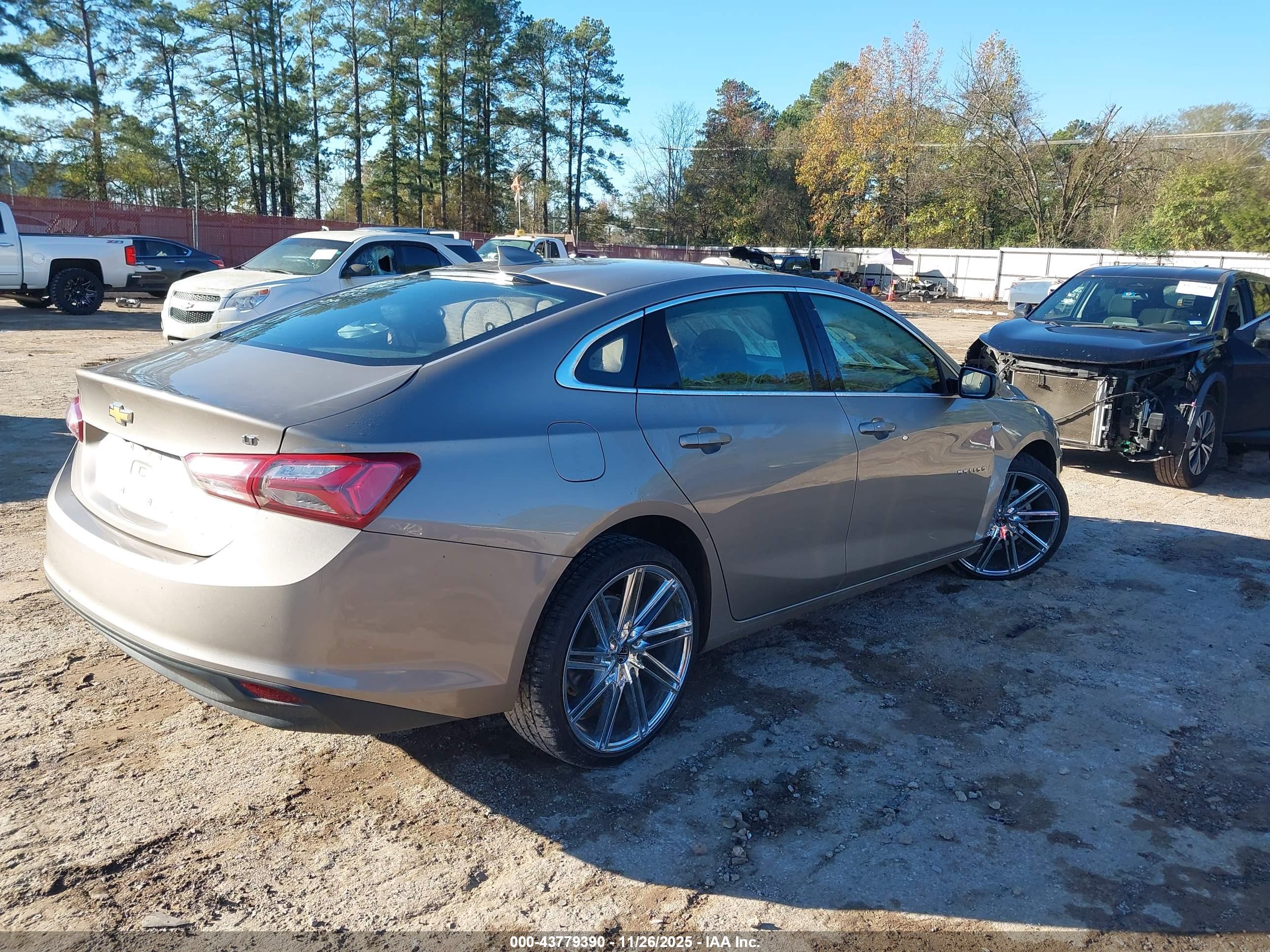 CHEVROLET MALIBU image 4