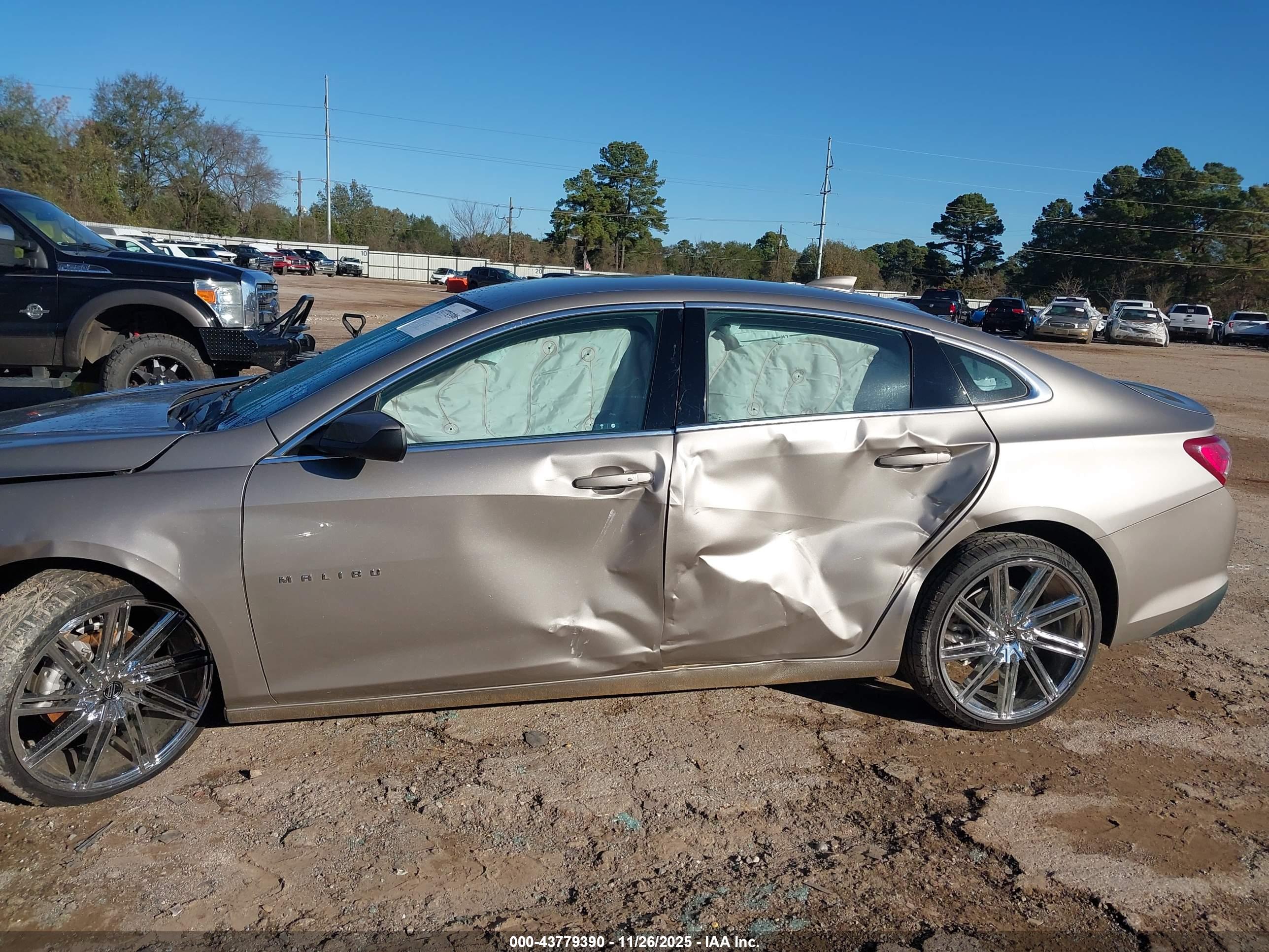 CHEVROLET MALIBU image 6