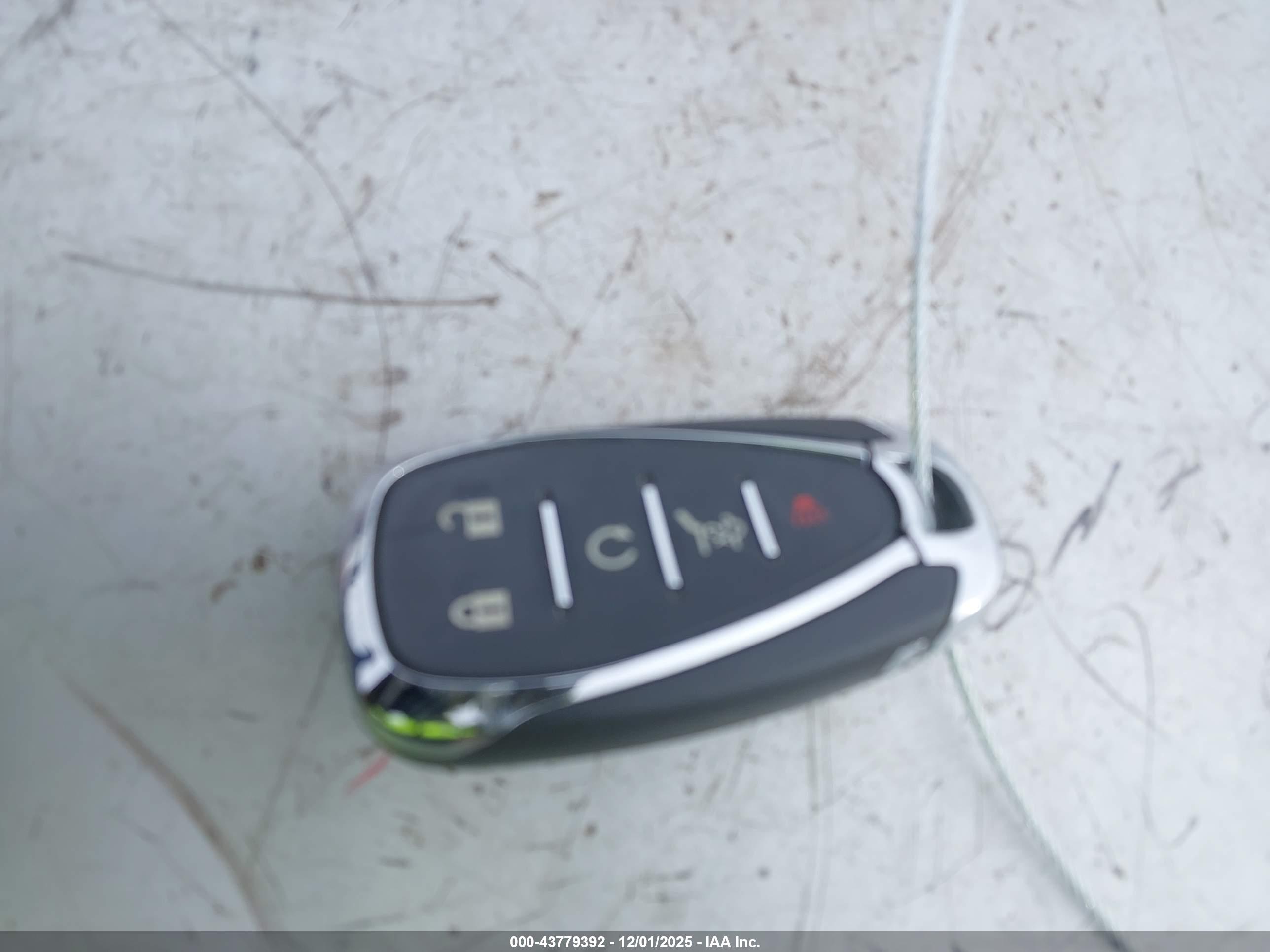 CHEVROLET EQUINOX image 11
