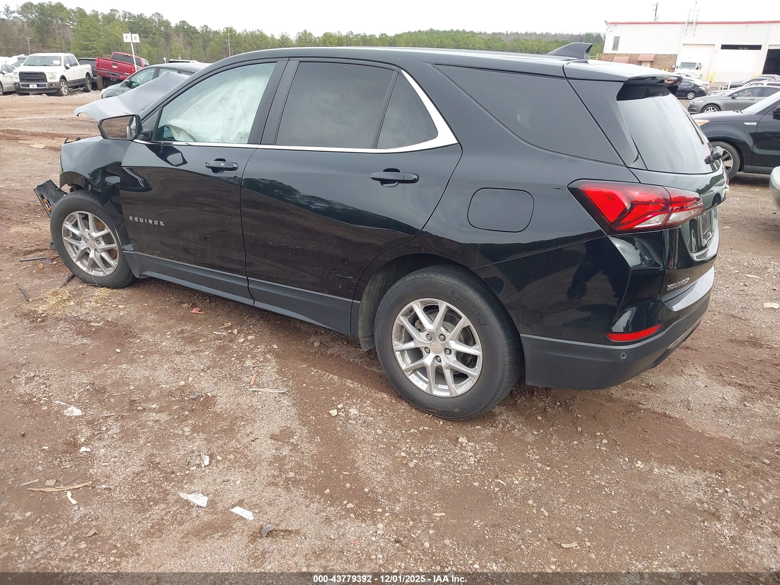 CHEVROLET EQUINOX image 3