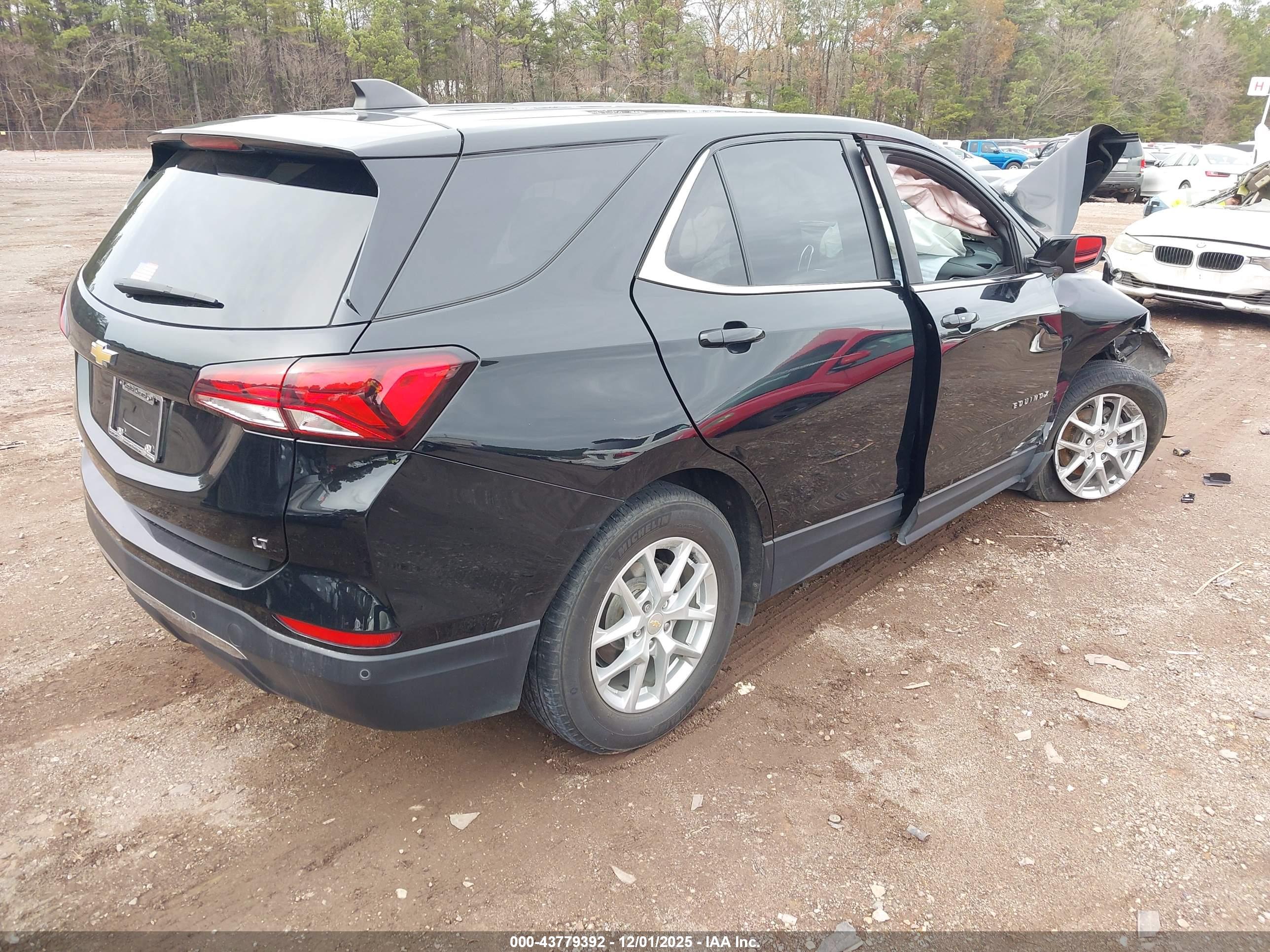 CHEVROLET EQUINOX image 4