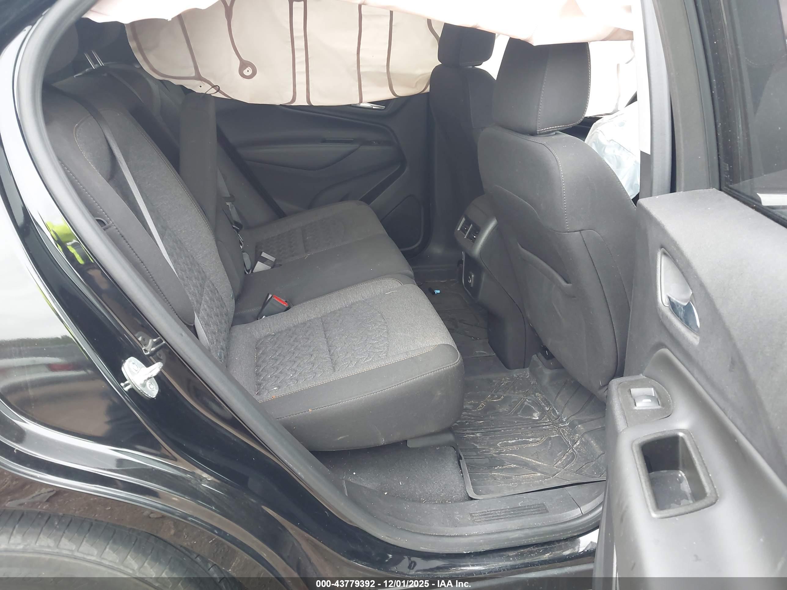 CHEVROLET EQUINOX image 8