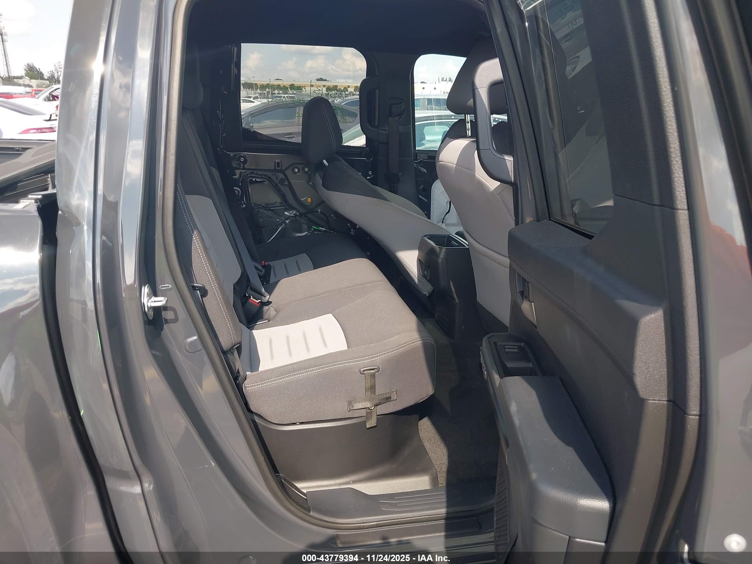 TOYOTA TACOMA image 8