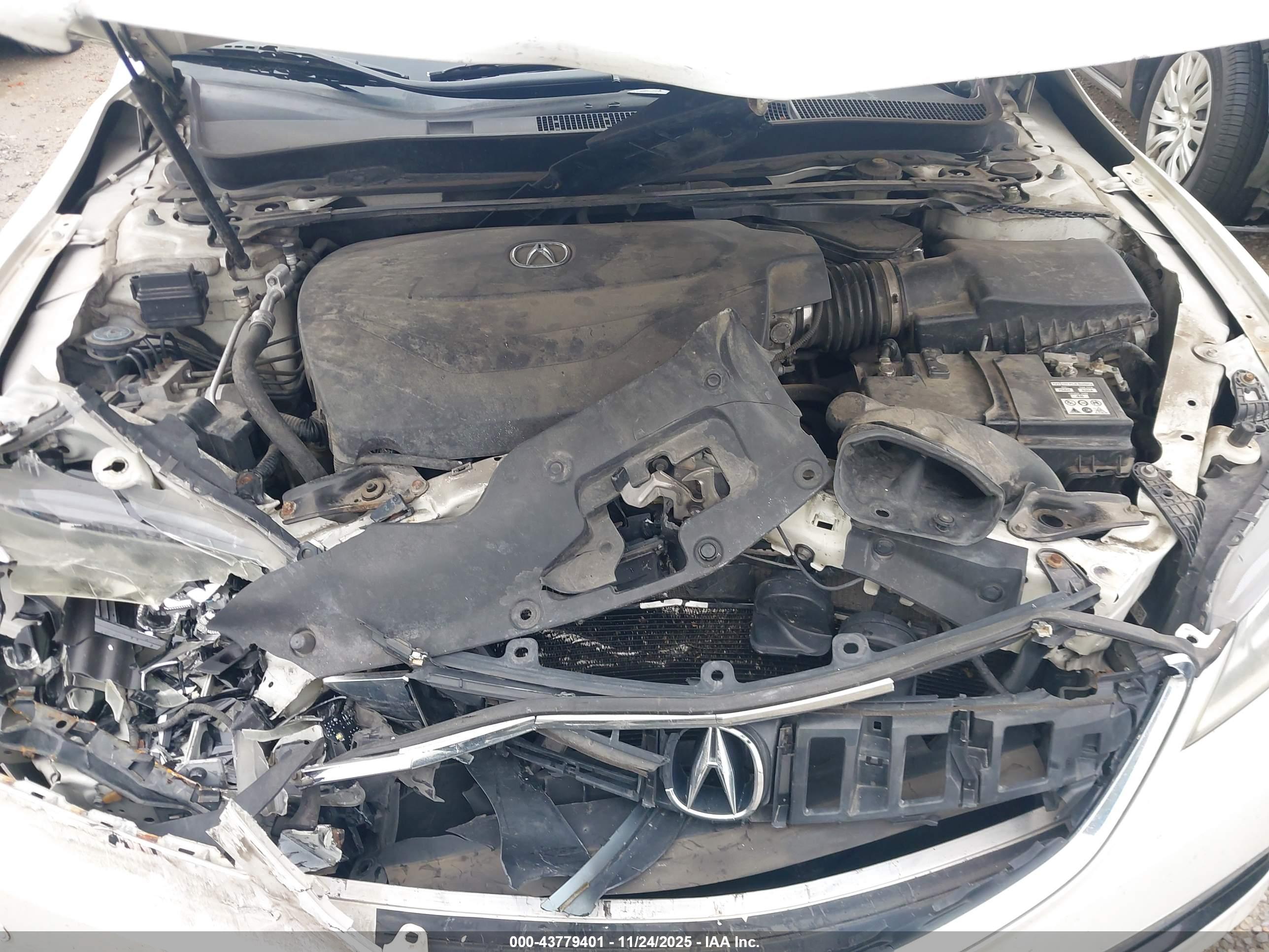 ACURA TLX image 10