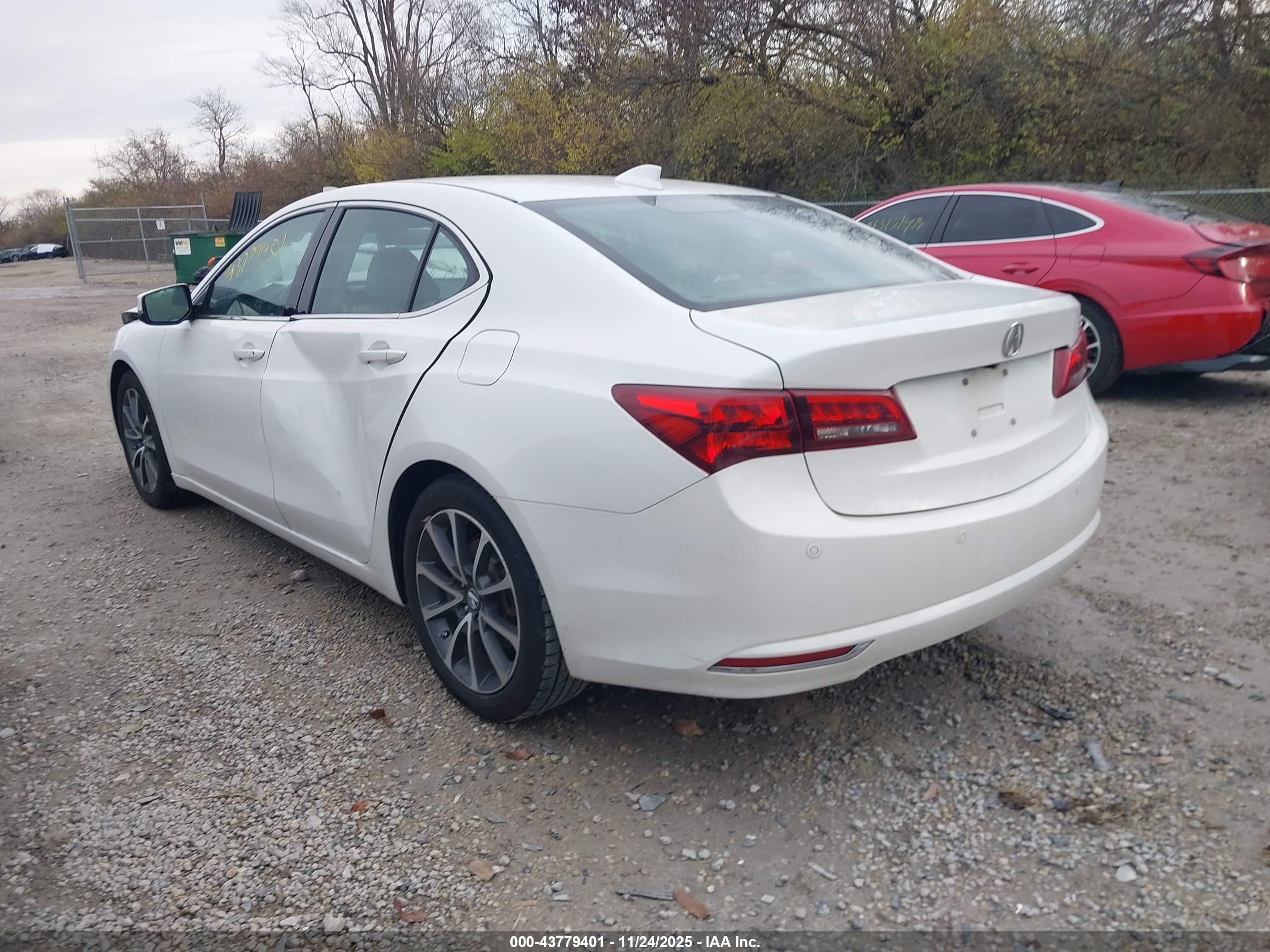ACURA TLX image 3