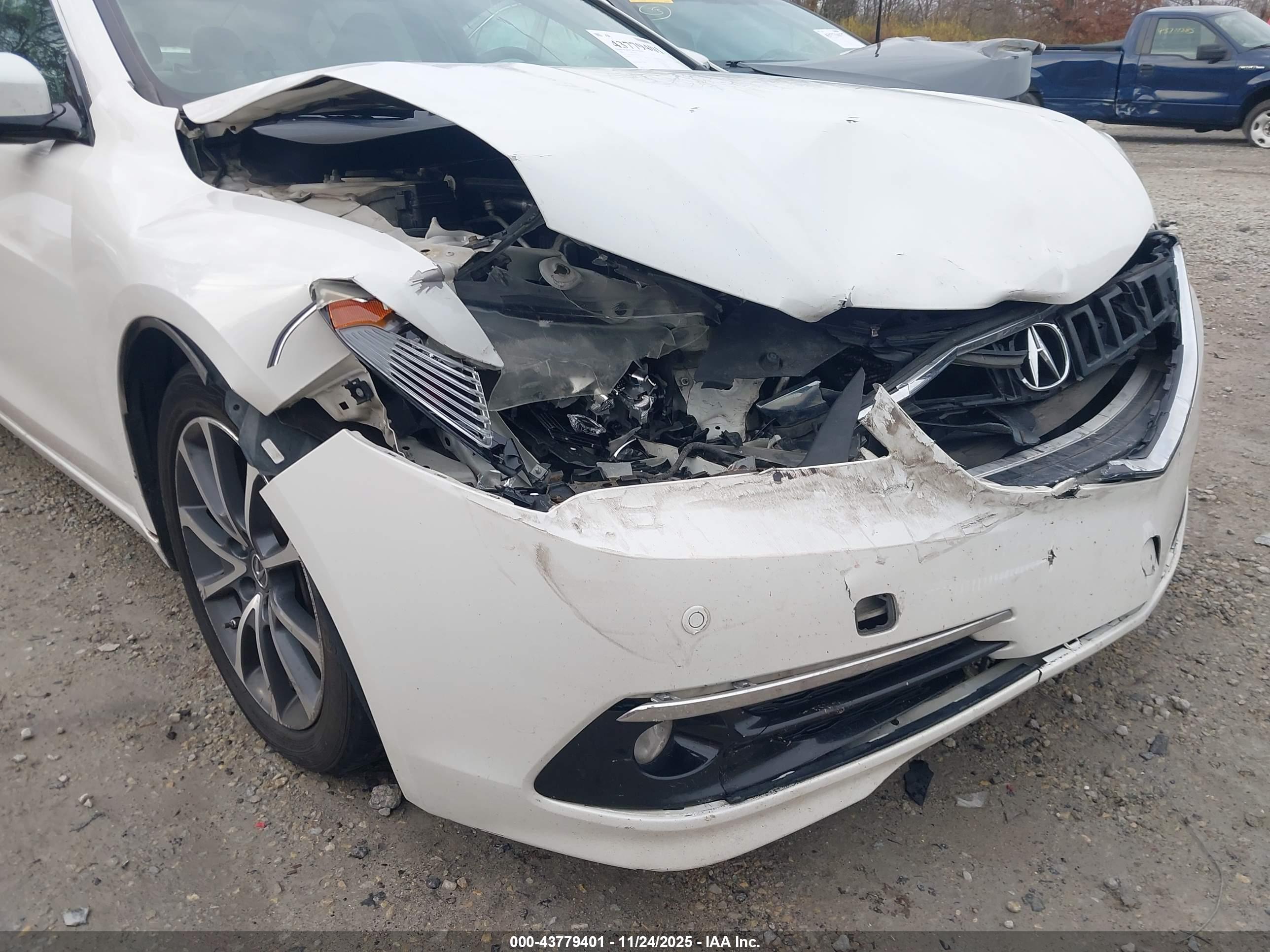 ACURA TLX image 6