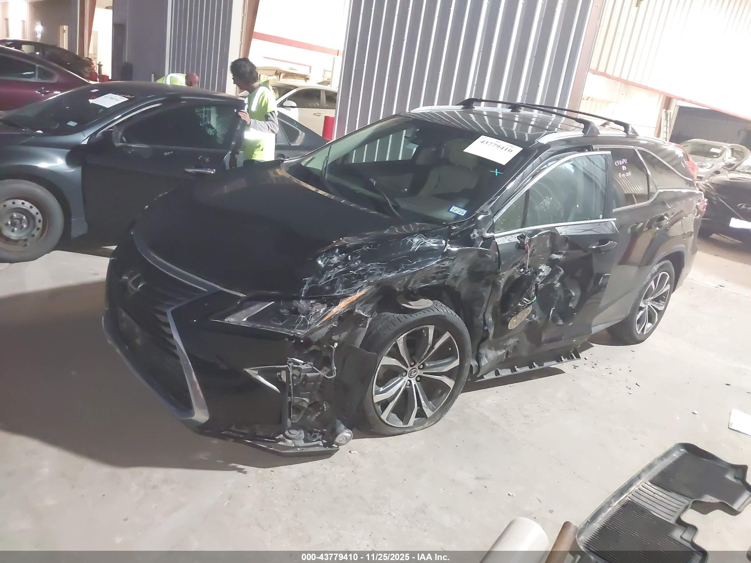 LEXUS RX image 2