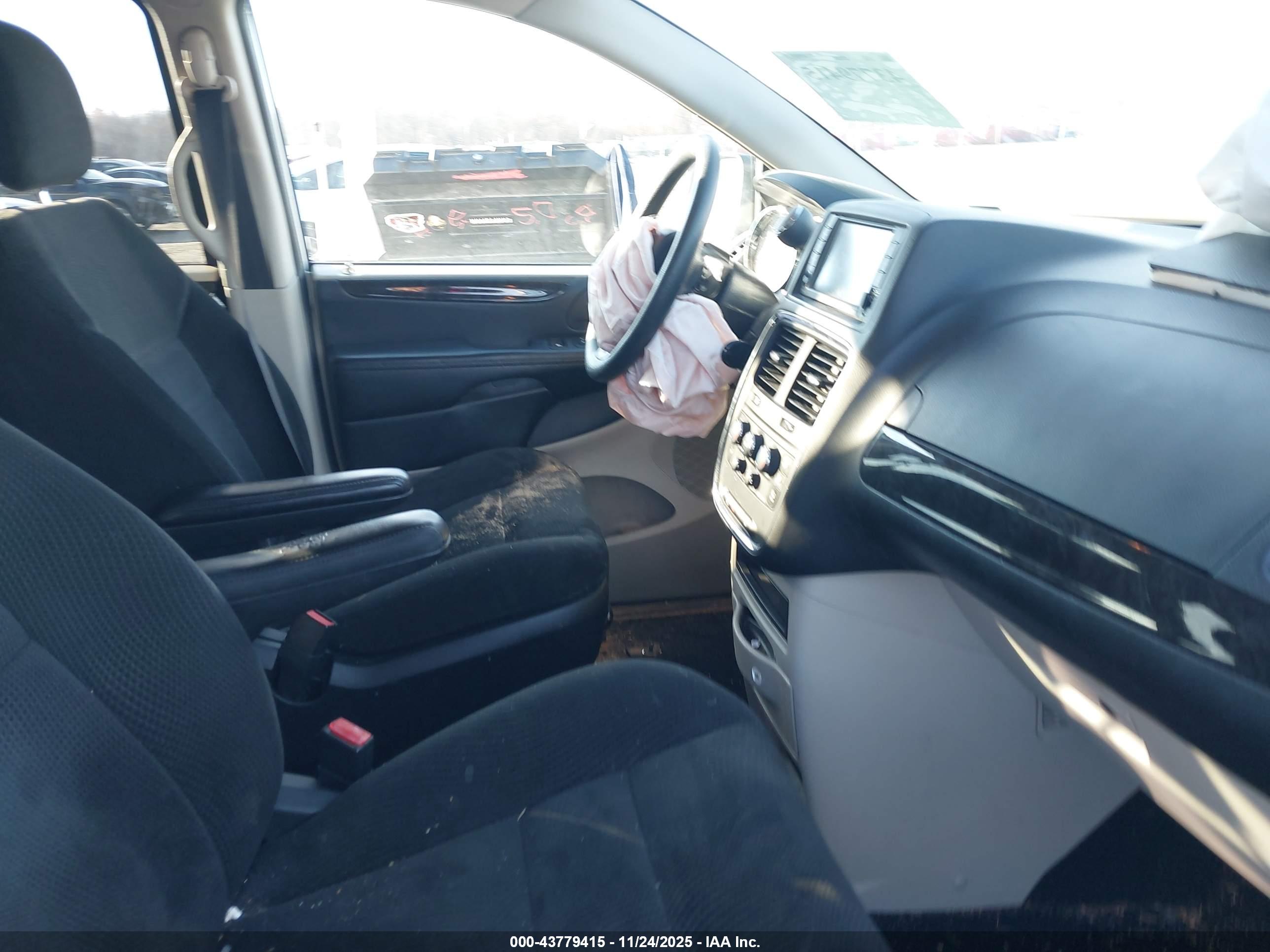 DODGE GRAND image 5