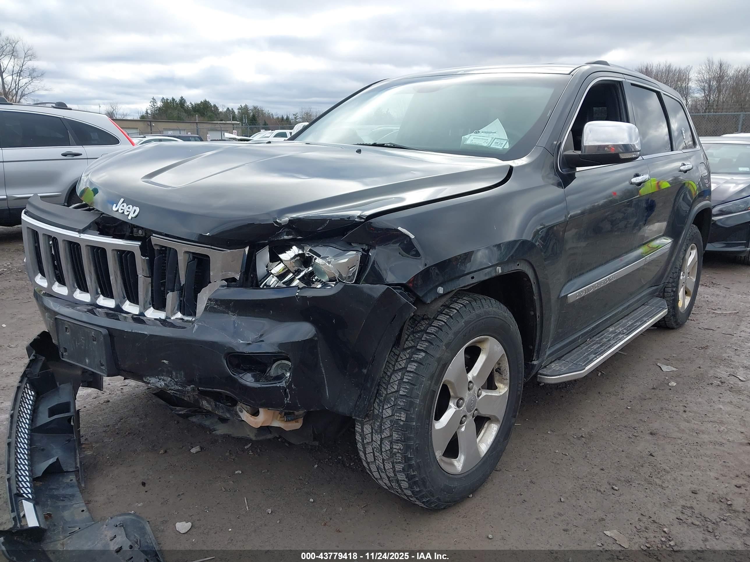 JEEP GRAND image 2