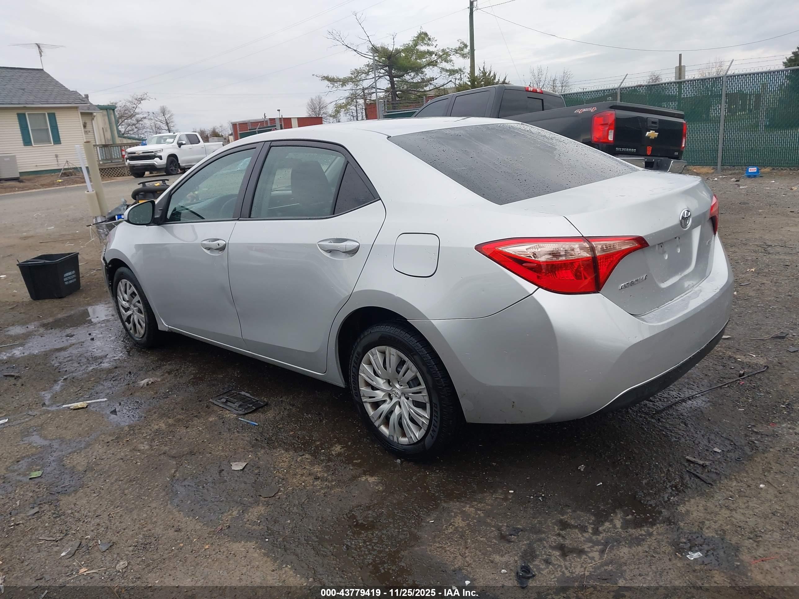 TOYOTA COROLLA image 3