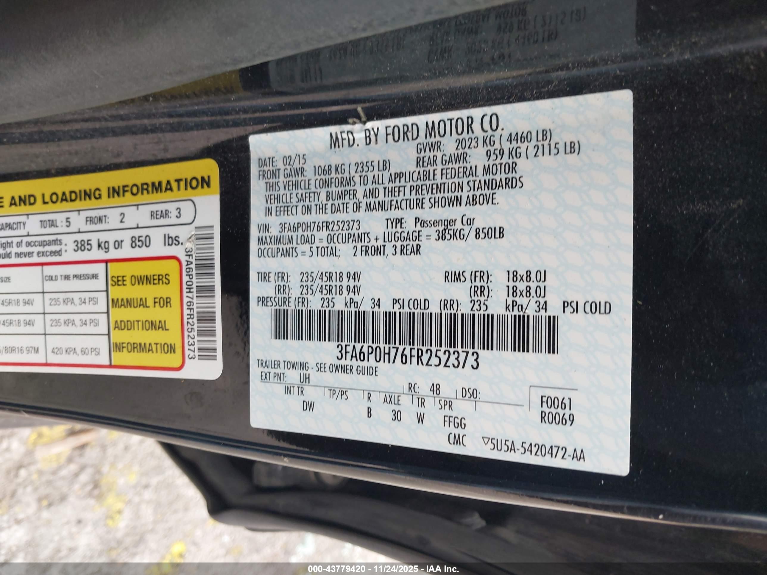 FORD FUSION image 9
