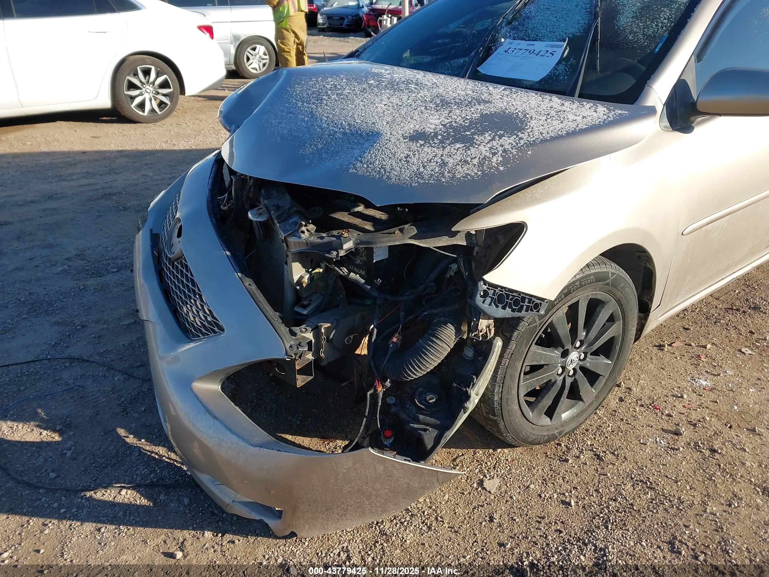 TOYOTA COROLLA image 6