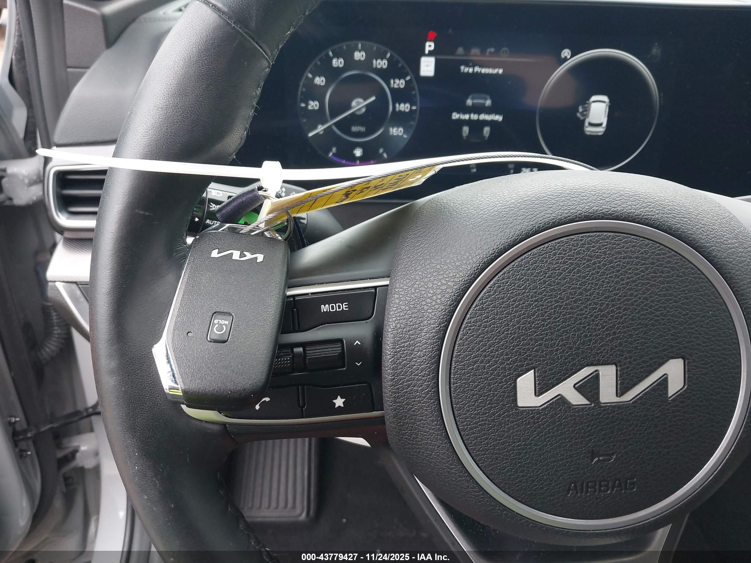 KIA SPORTAGE image 11
