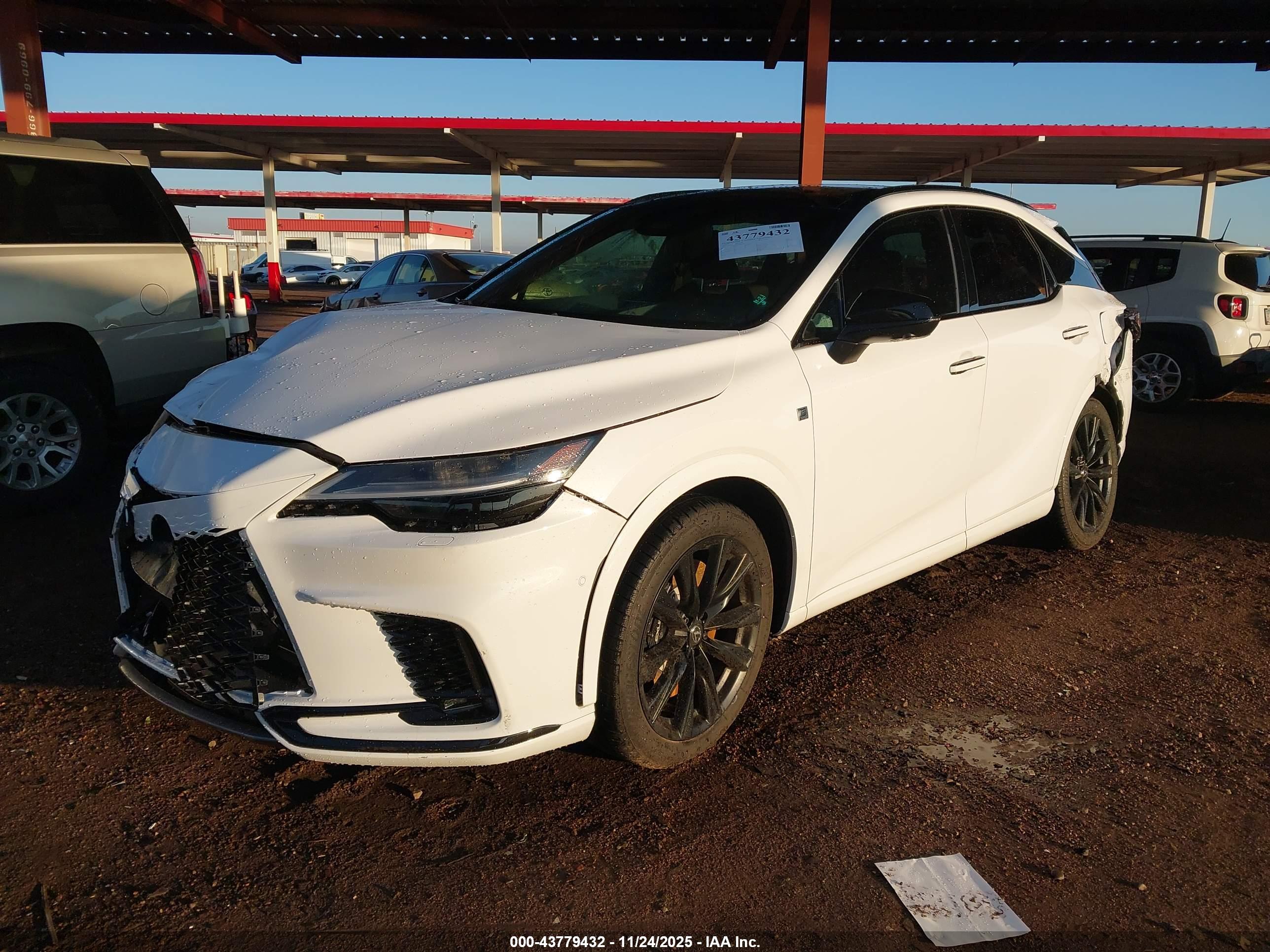 LEXUS RX image 2