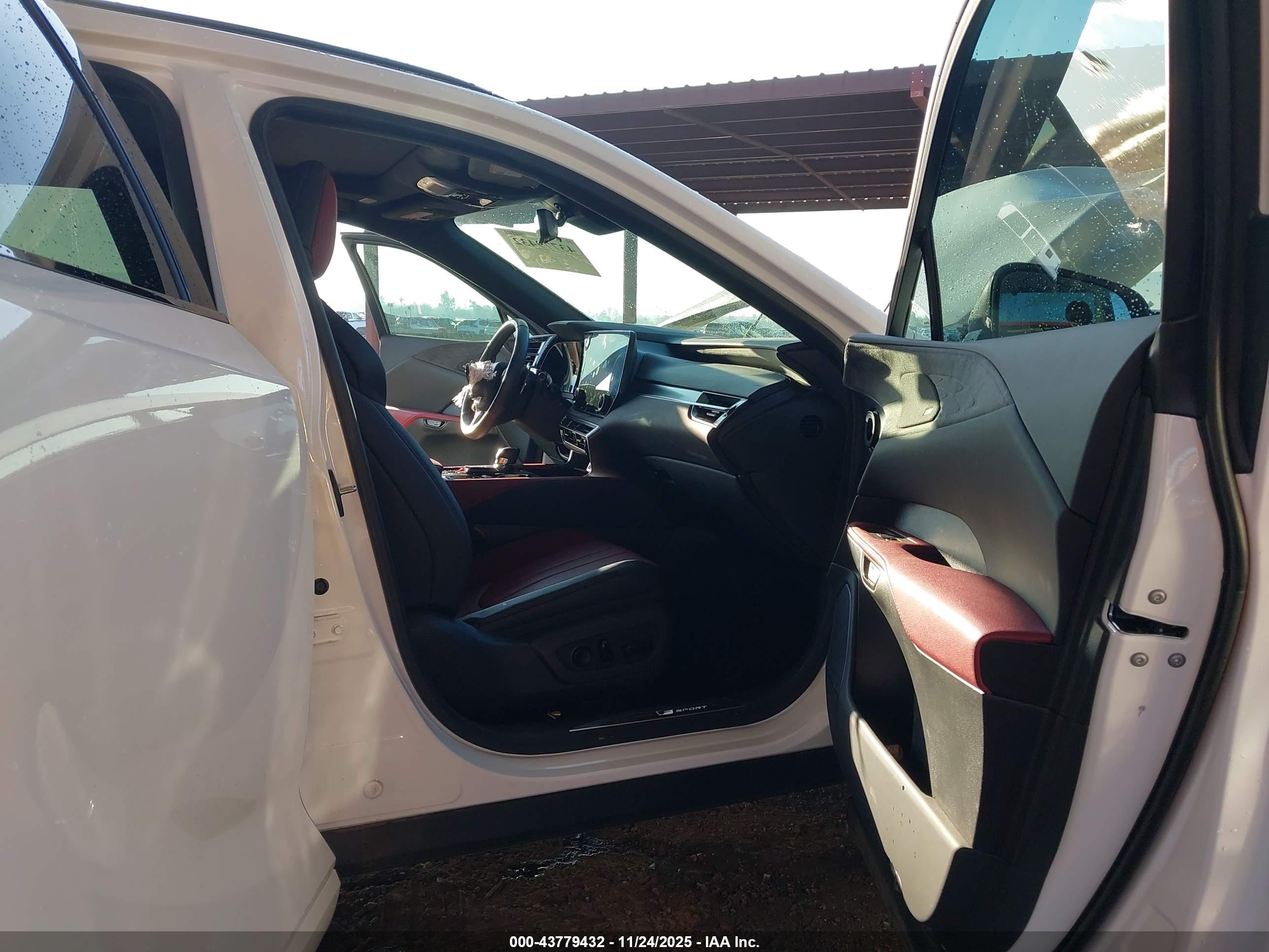 LEXUS RX image 5